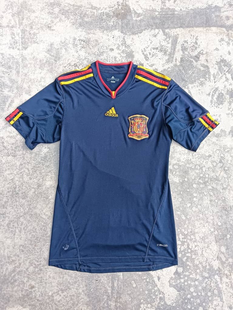Vintage Adidas Spain 2010 World Cup home soccer Jersey