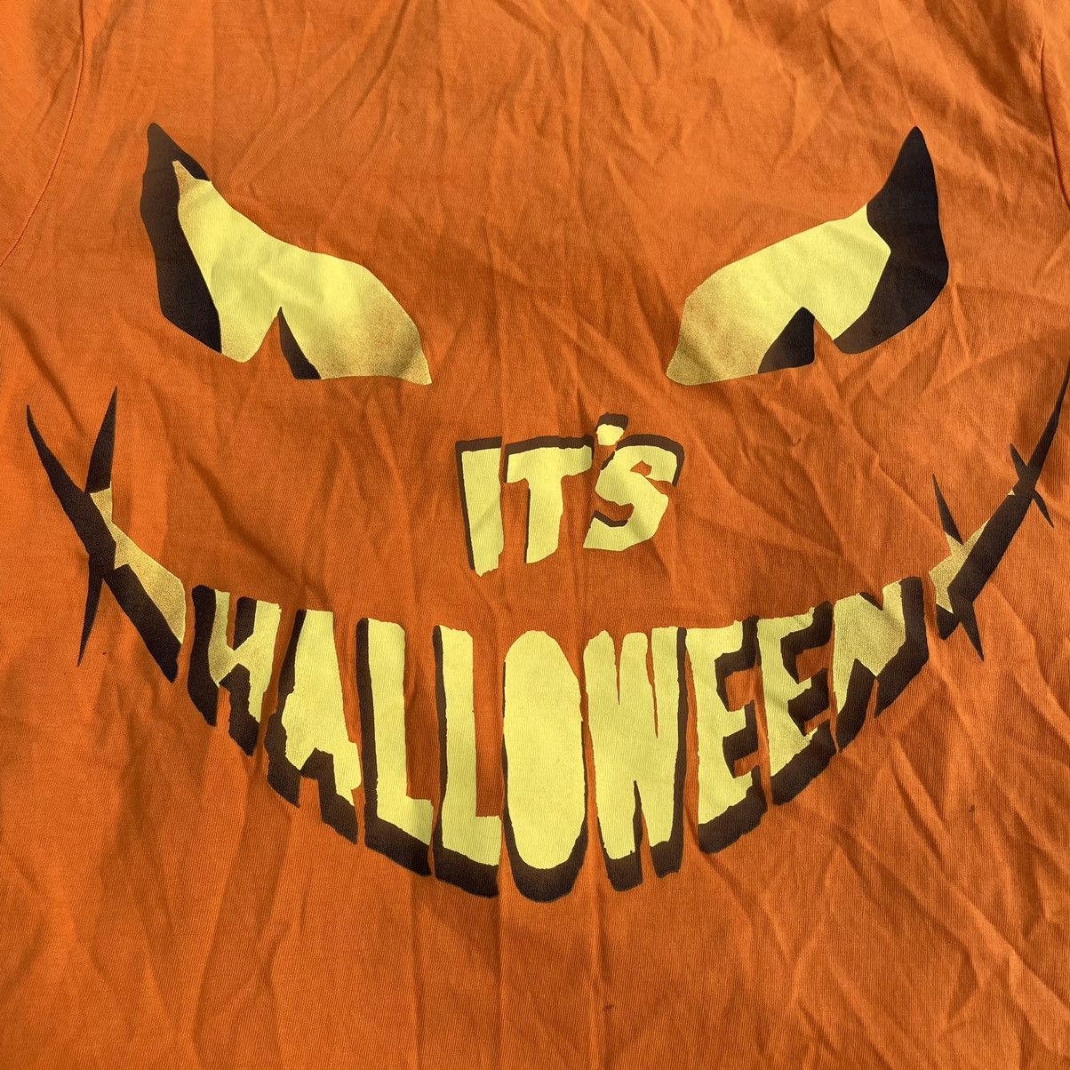 Vintage Vintage Y2K Halloween Graphic Tee Streetwear Orange Baggy M Size US M / EU 48-50 / 2 - 4 Thumbnail
