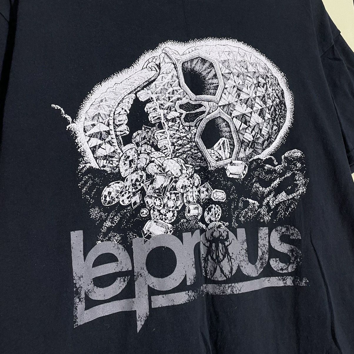 Vintage Vintage Y2K Tee 90s Skulls Dead Face Horror L Size US L / EU 52-54 / 3 - 5 Thumbnail