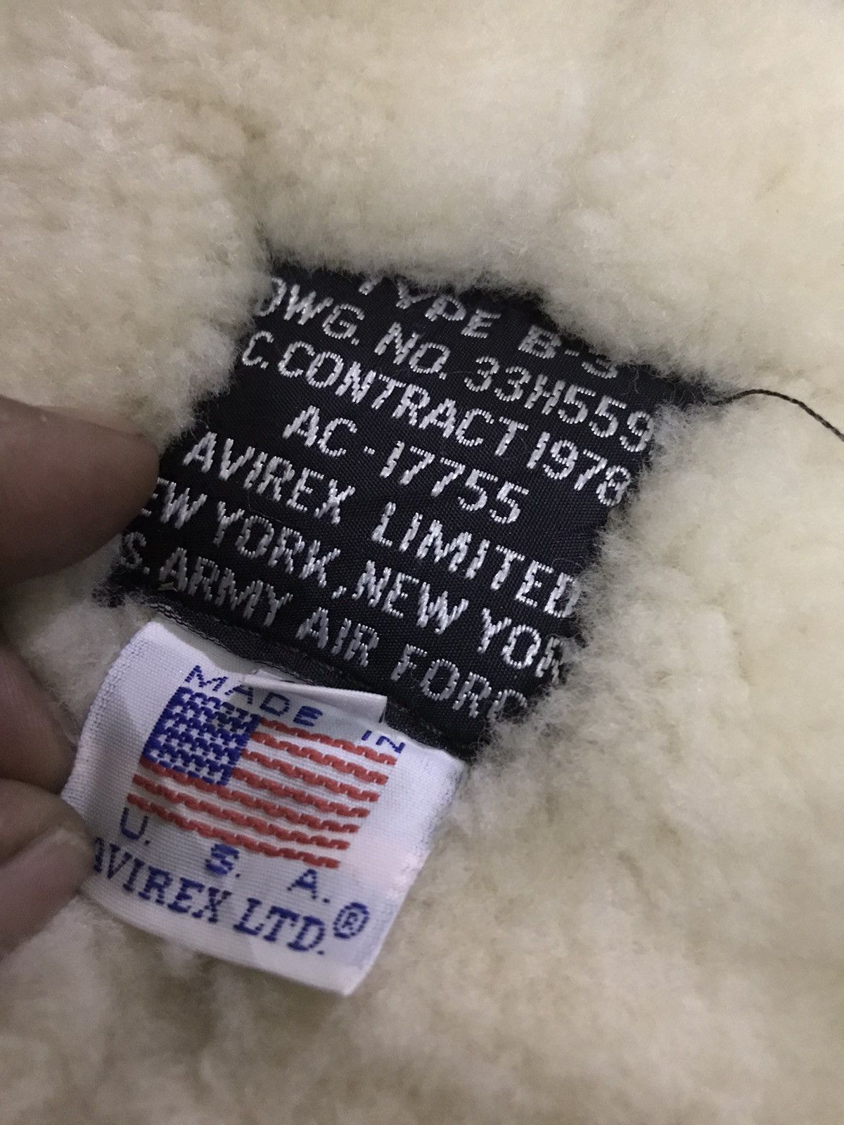 Avirex Vintage B-3 avirex sheepskin us Air Force jacket Size US M / EU 48-50 / 2 - 4 Thumbnail