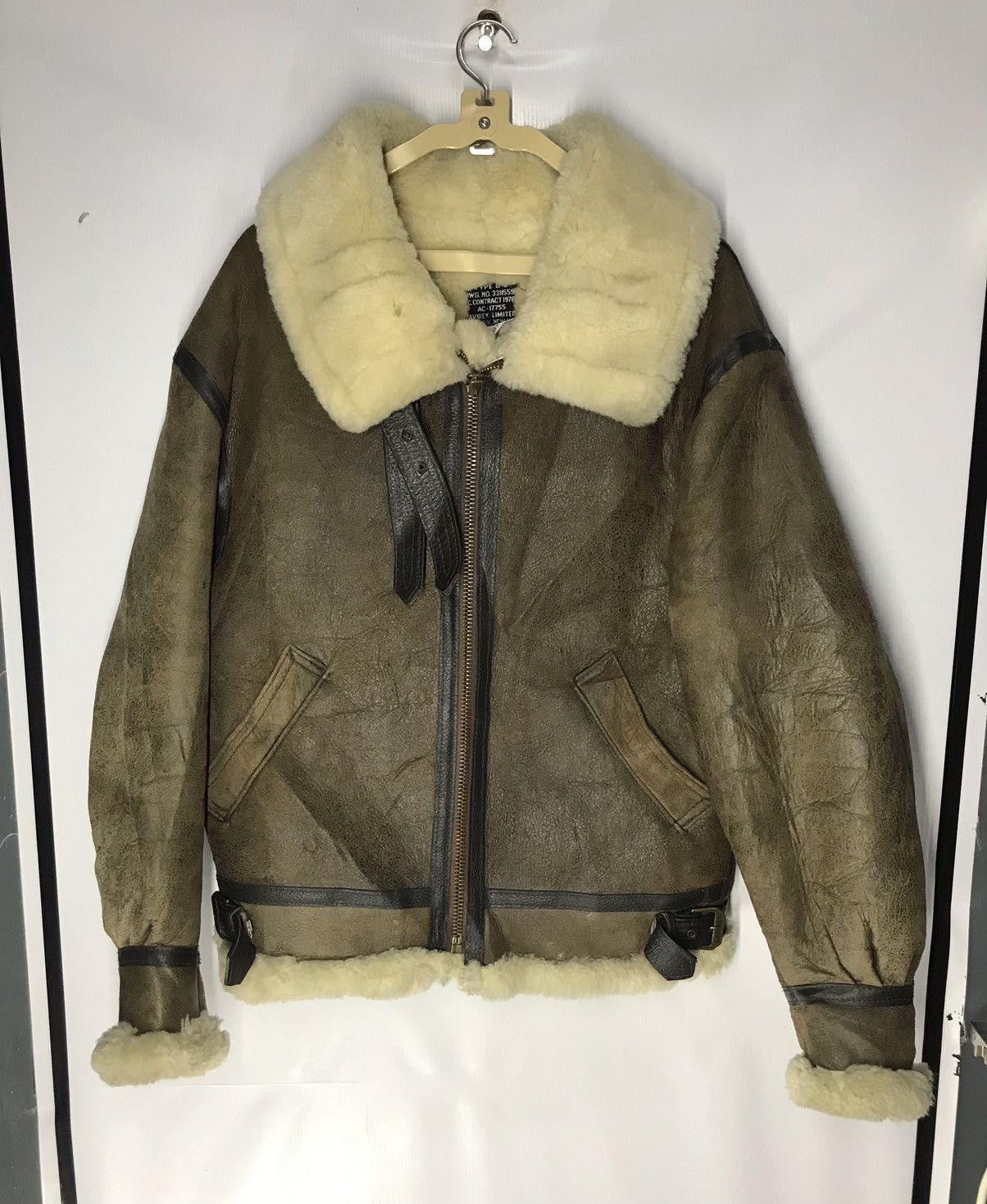 Avirex Vintage B-3 avirex sheepskin us Air Force jacket Size US M / EU 48-50 / 2 - 1 Thumbnail