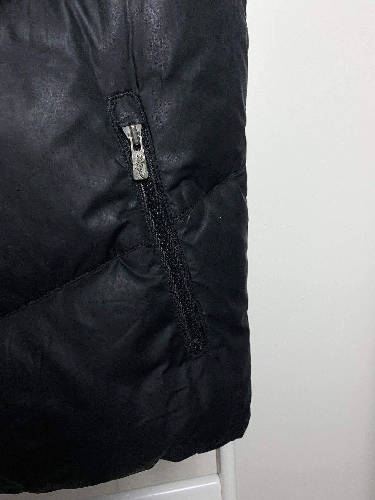 Nike × Vintage Nike black puffer vest small swoosh vintage Size US S / EU 44-46 / 1 - 4 Thumbnail