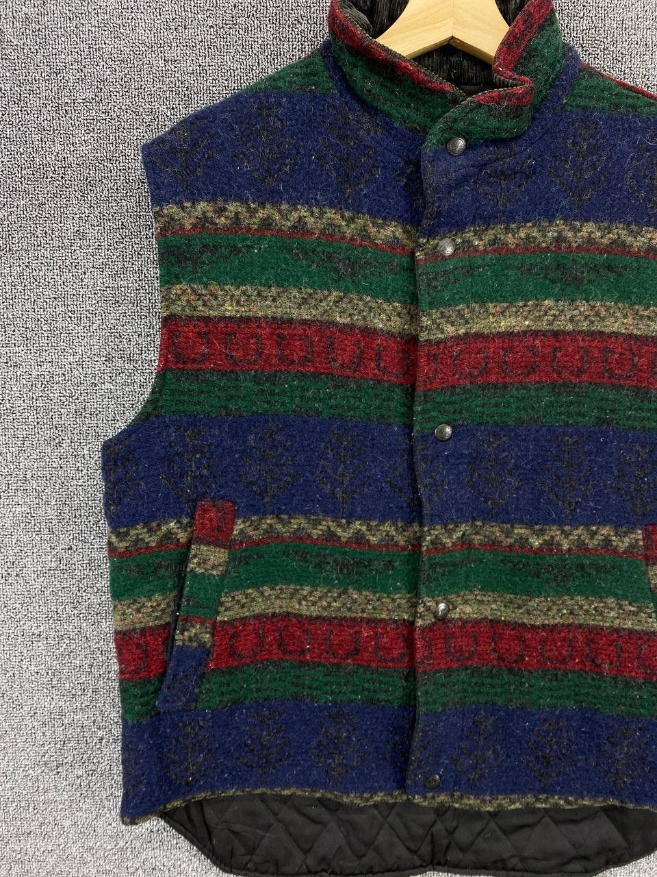 Woolrich Woolen Mills Vintage Woolrich Rugged Outdoor Wear Wool Vest Size US M / EU 48-50 / 2 - 3 Thumbnail