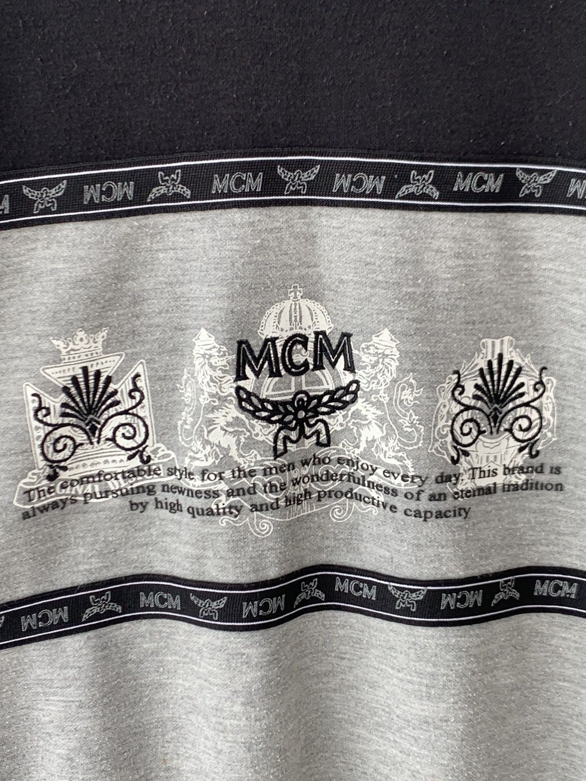 MCM Vintage MCM Embroidered Logo Crewneck Sweatshirt Size US L / EU 52-54 / 3 - 4 Thumbnail
