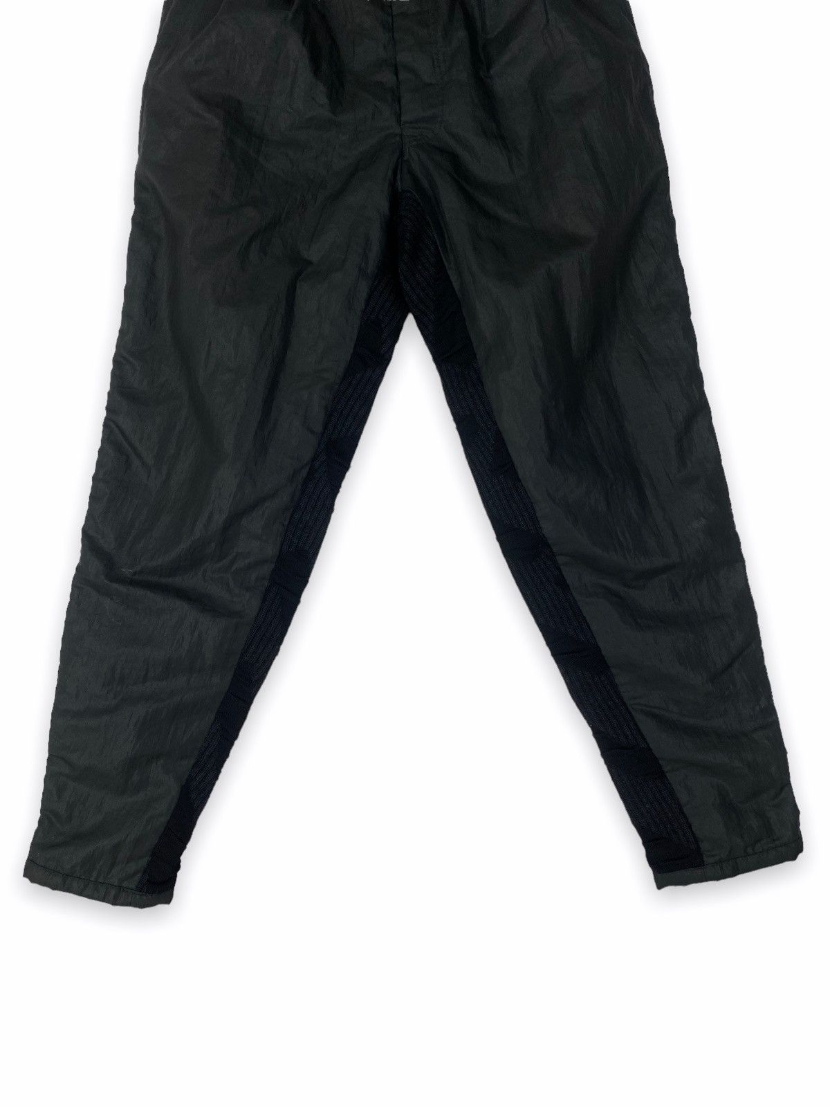 Issey Miyake × Japanese Brand × Vintage Vintage rare Issey Miyake men nylon pants Size US 30 / EU 46 - 9 Thumbnail