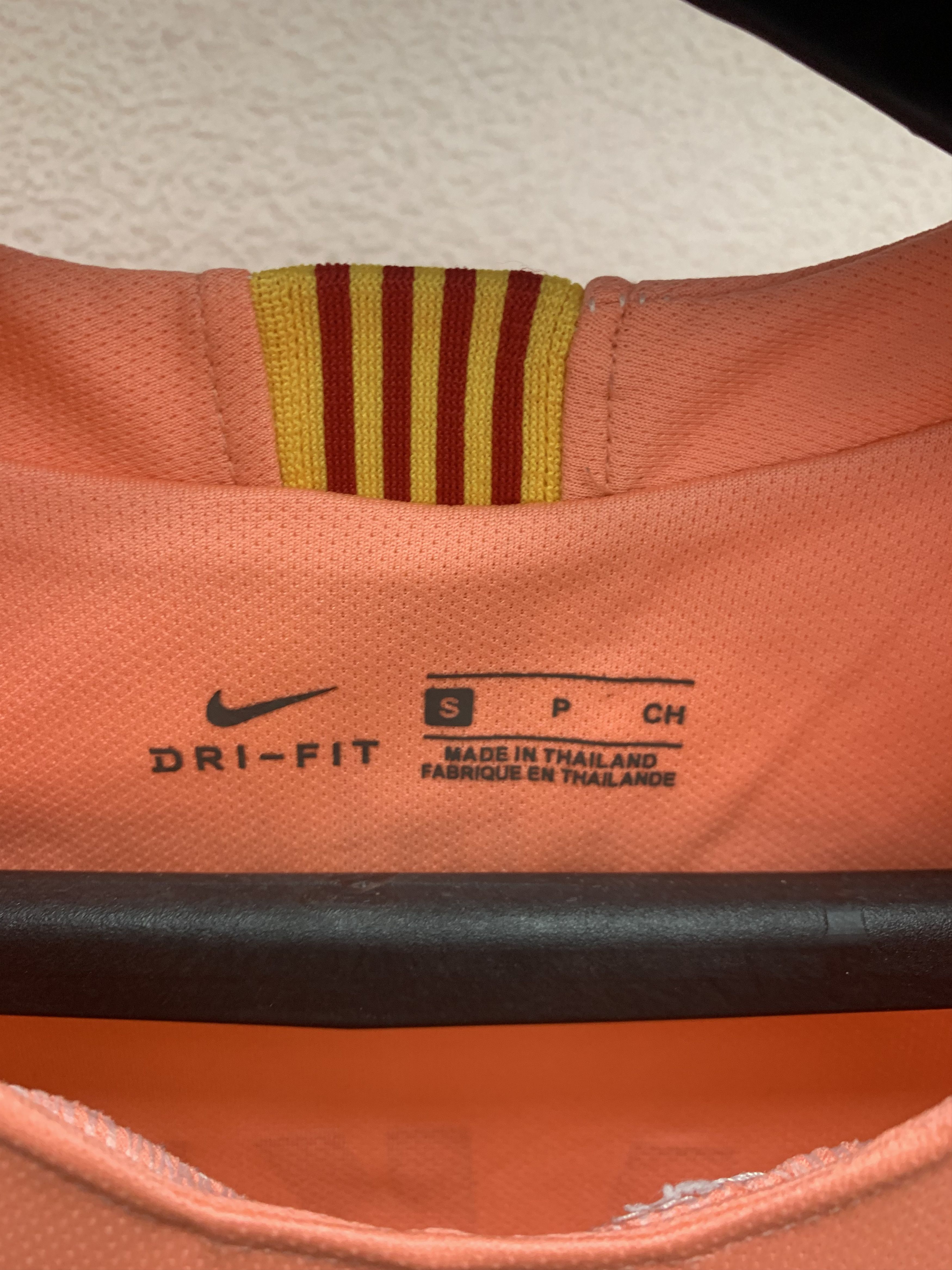 Nike Barcelona Nike Rakitic 4 soccer jersey S size Size US S / EU 44-46 / 1 - 5 Thumbnail
