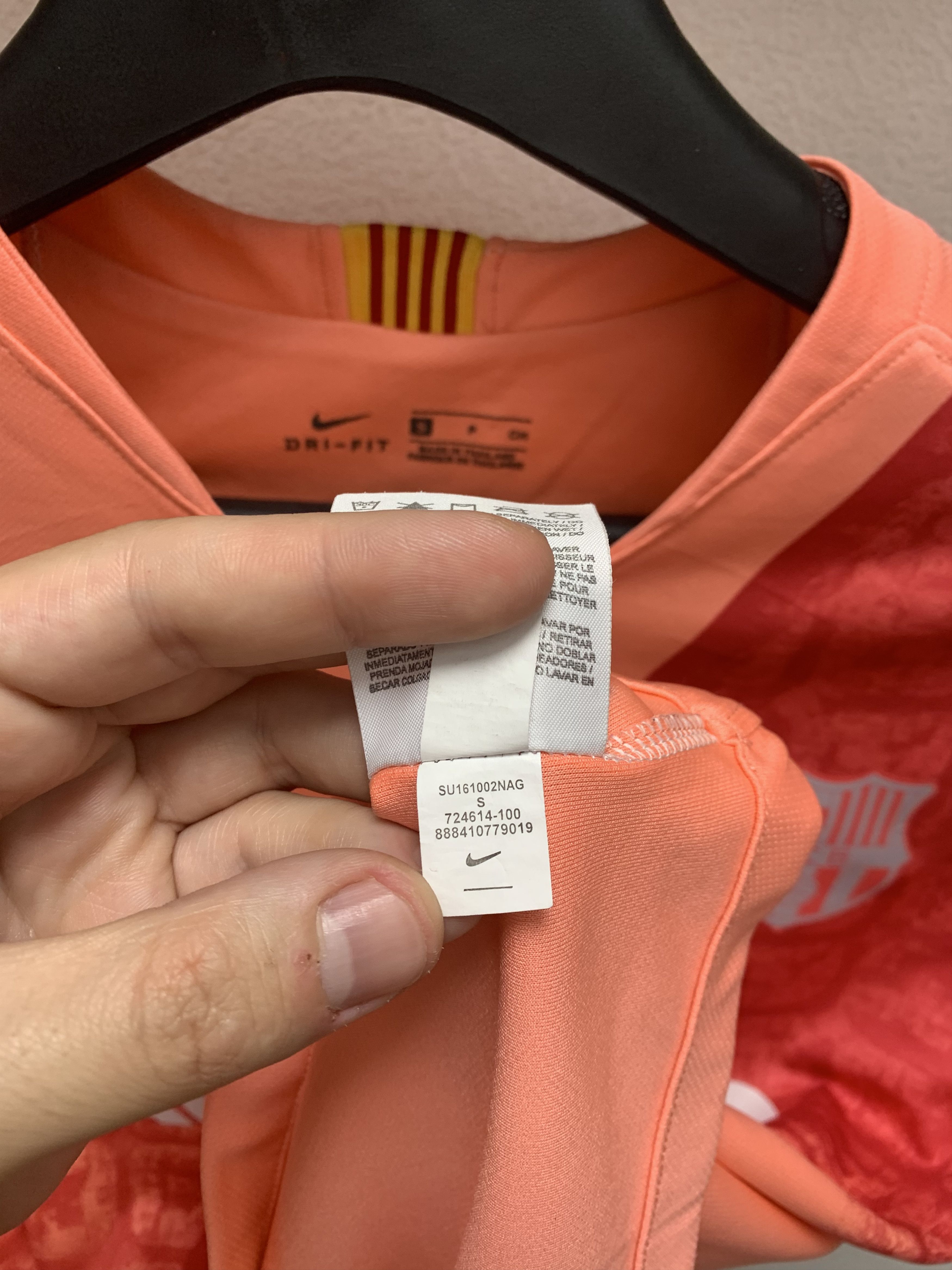 Nike Barcelona Nike Rakitic 4 soccer jersey S size Size US S / EU 44-46 / 1 - 7 Thumbnail