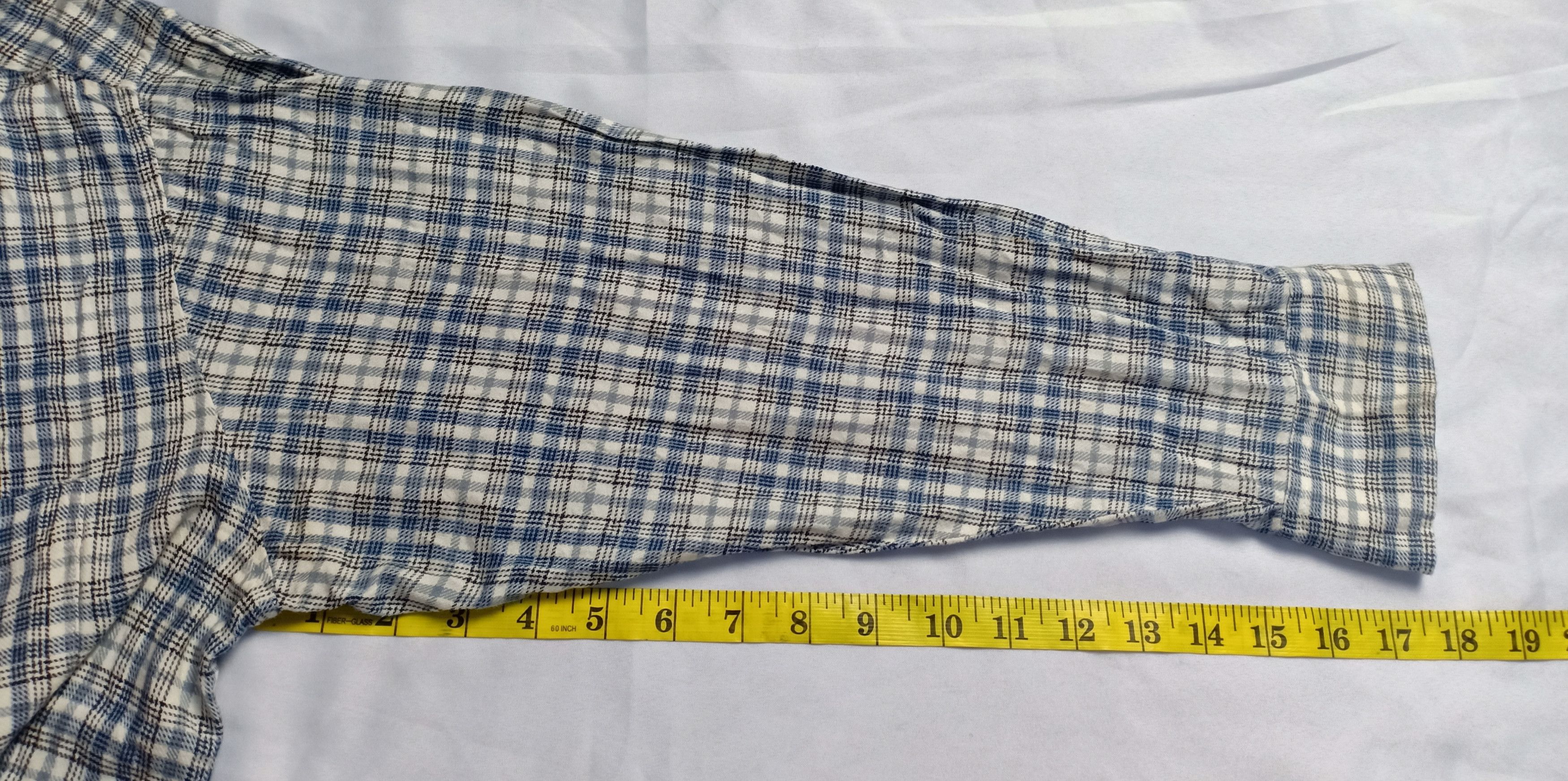 MCM MCM Legere Button Up Casual Men's Striped Size US M / EU 48-50 / 2 - 7 Thumbnail