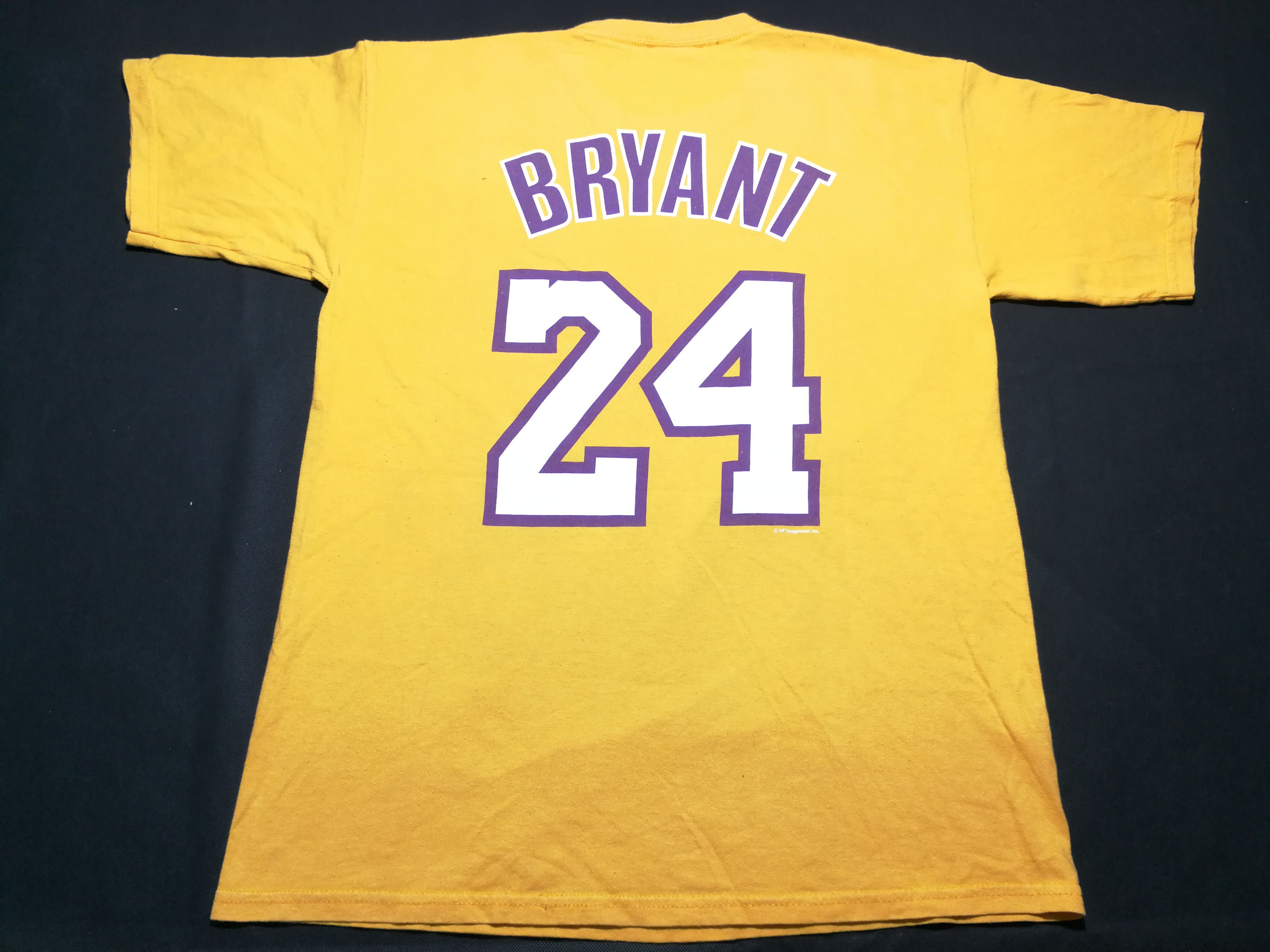 image of L A Lakers x NBA Vintage Exclusive Collection Kobe Bryant 24 Nba Youth XL in Yellow (Size Medium)
