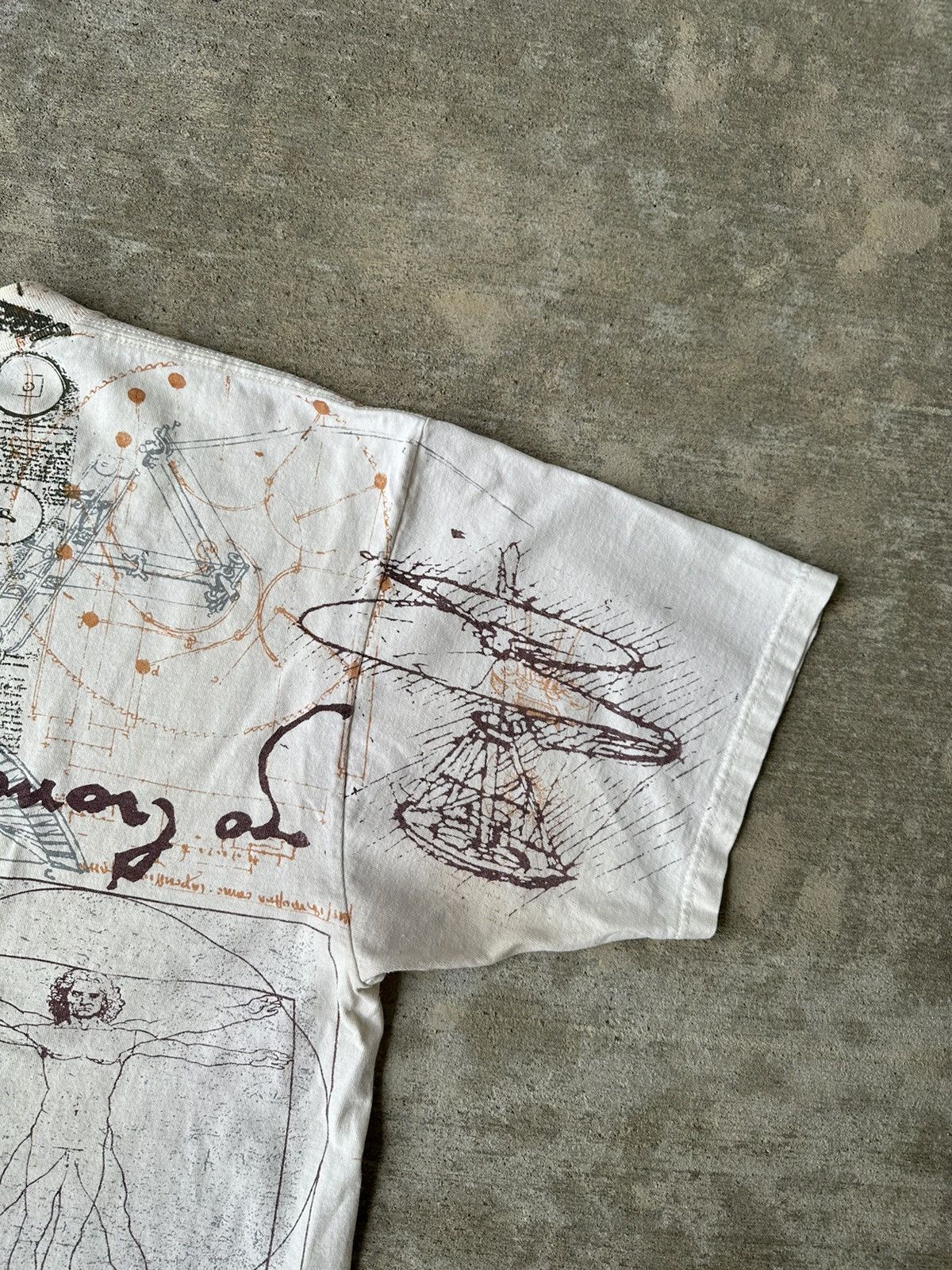 Other Vintage All Over Print da Vinci Tee Shirt Size US L / EU 52-54 / 3 - 10 Thumbnail