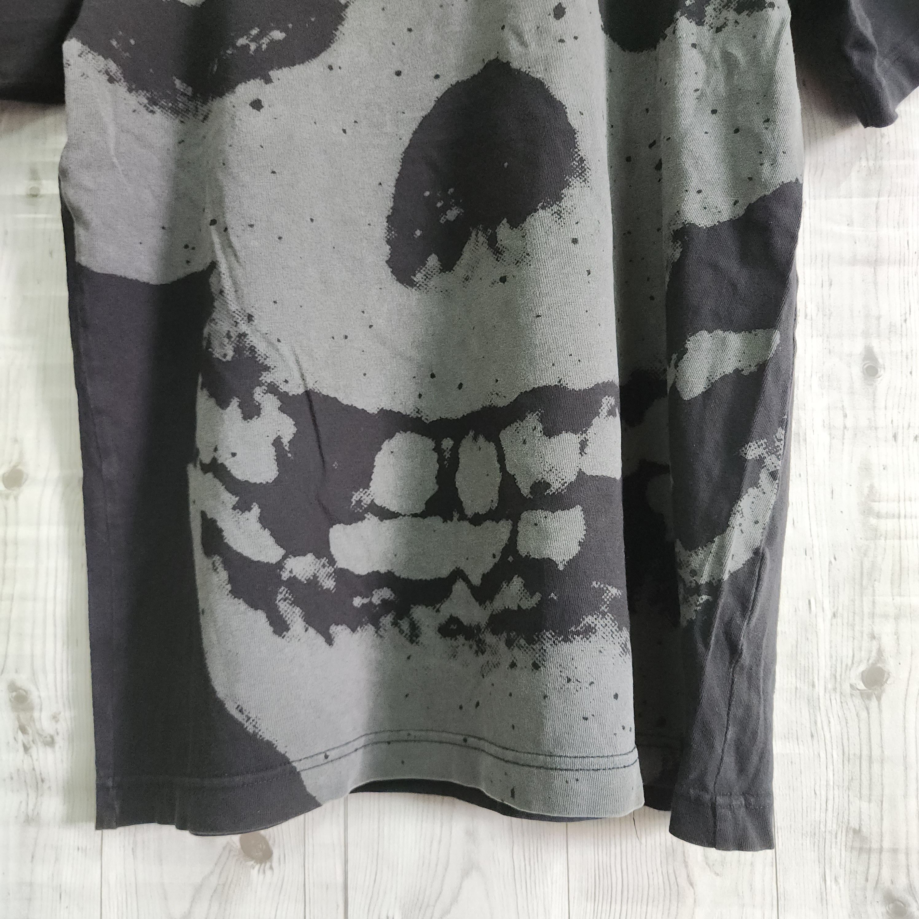 Misfits × Uniqlo Misfits X Uniqlo Japan TShirt Size US M / EU 48-50 / 2 - 6 Thumbnail