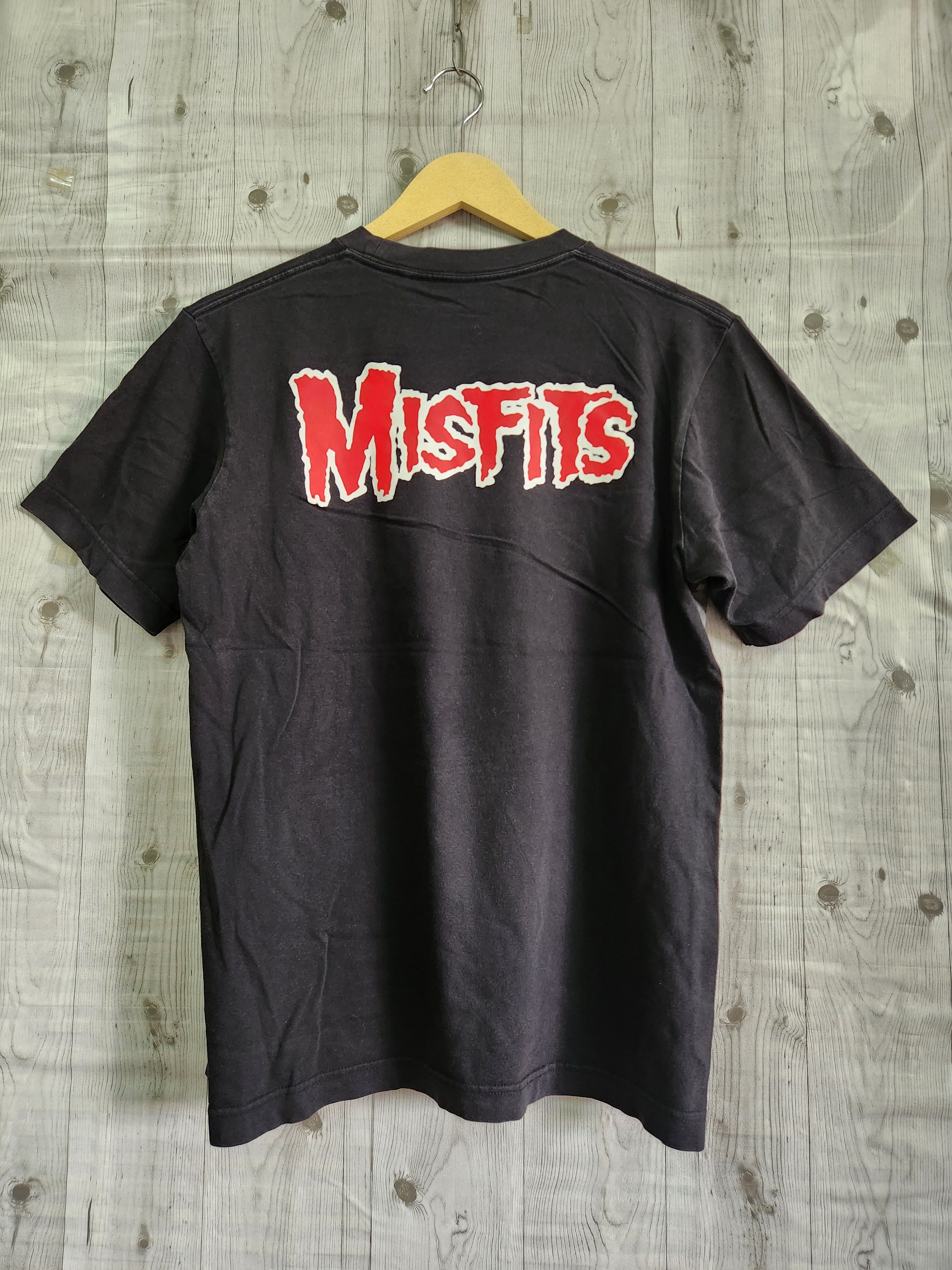 Misfits × Uniqlo Misfits X Uniqlo Japan TShirt Size US M / EU 48-50 / 2 - 16 Thumbnail