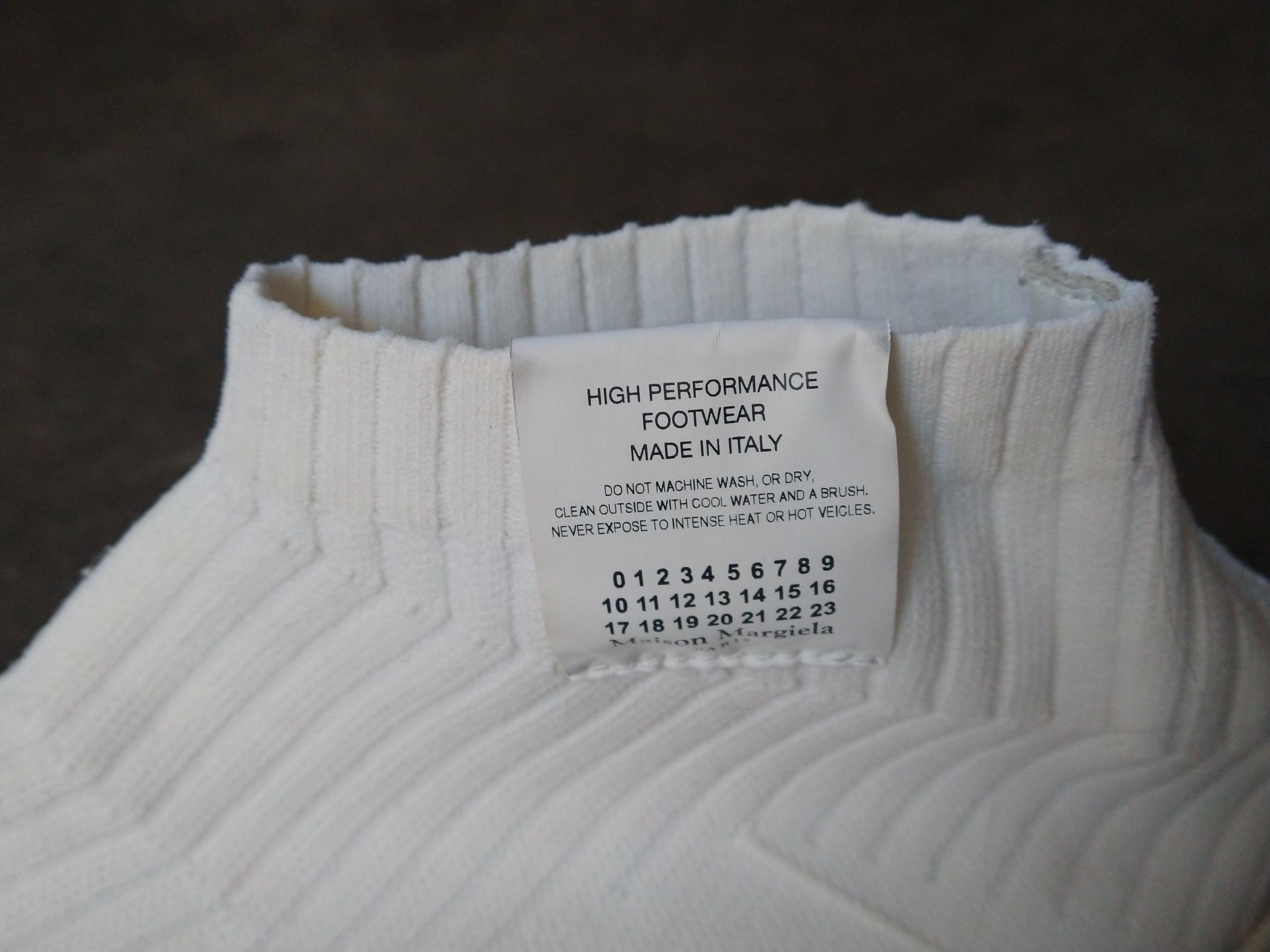 Maison Margiela Maison Margiela Sock Sneakers Size 10 43 White Knit Size US 10 / EU 43 - 10 Thumbnail