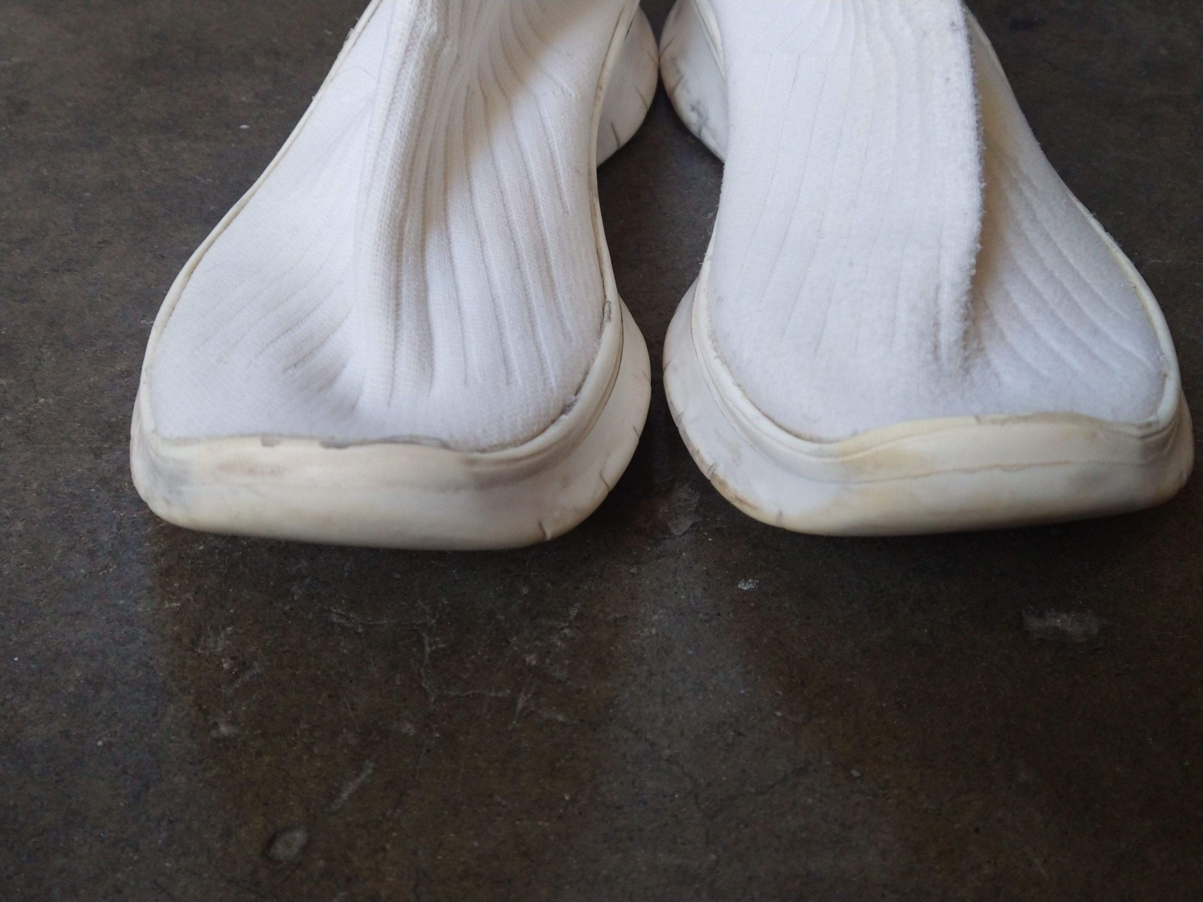 Maison Margiela Maison Margiela Sock Sneakers Size 10 43 White Knit Size US 10 / EU 43 - 3 Thumbnail
