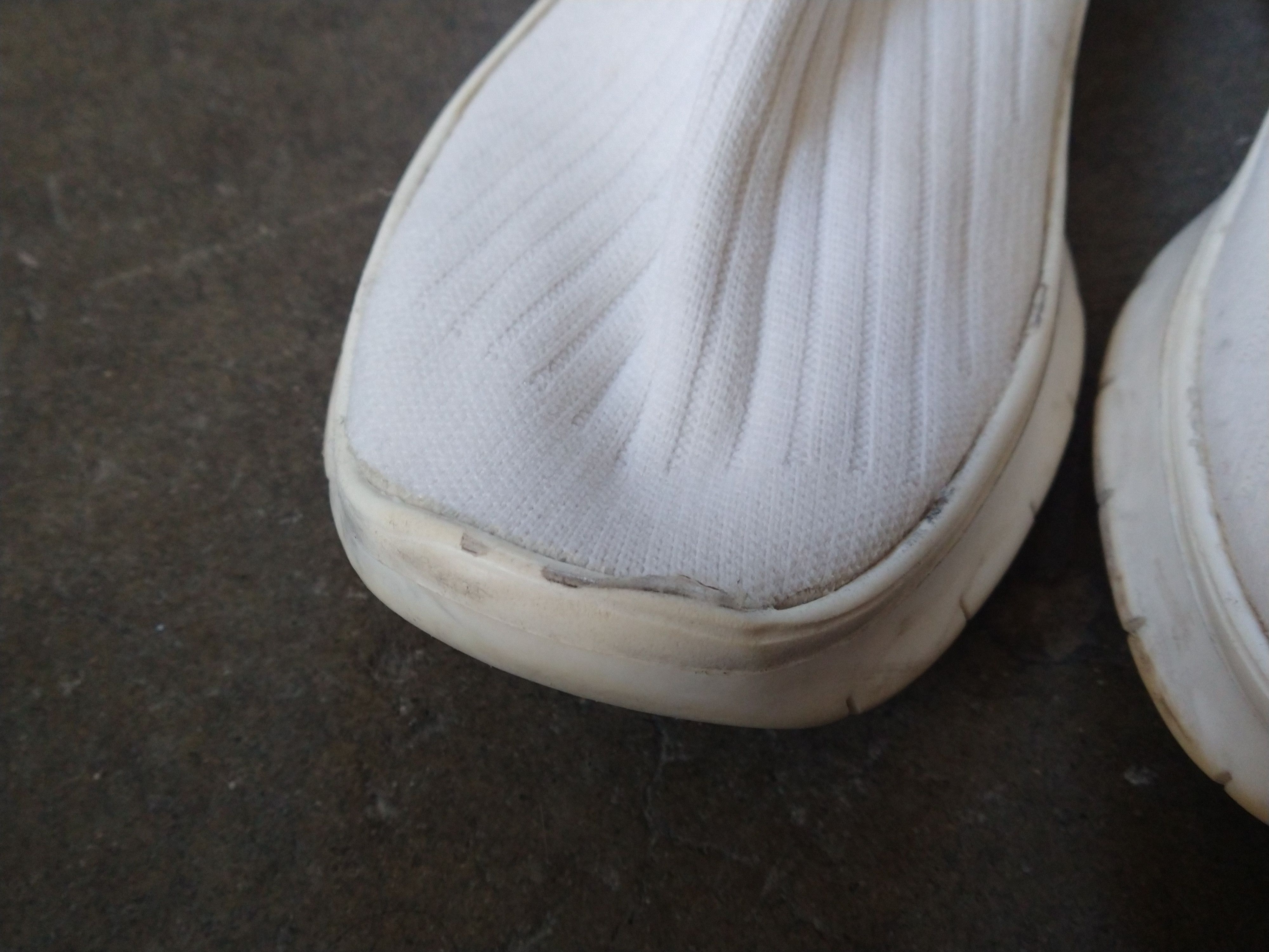 Maison Margiela Maison Margiela Sock Sneakers Size 10 43 White Knit Size US 10 / EU 43 - 4 Thumbnail
