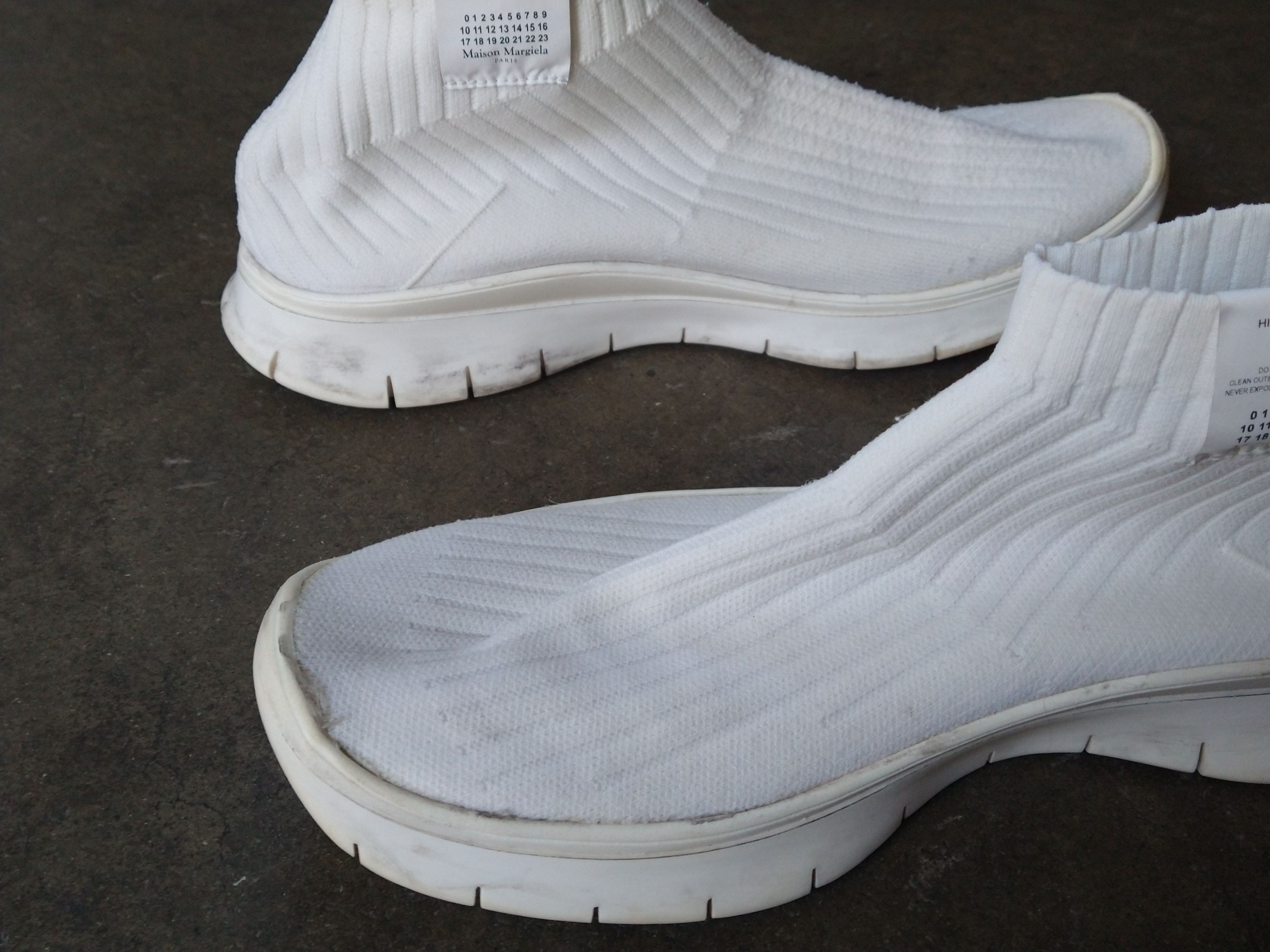Maison Margiela Maison Margiela Sock Sneakers Size 10 43 White Knit Size US 10 / EU 43 - 8 Thumbnail