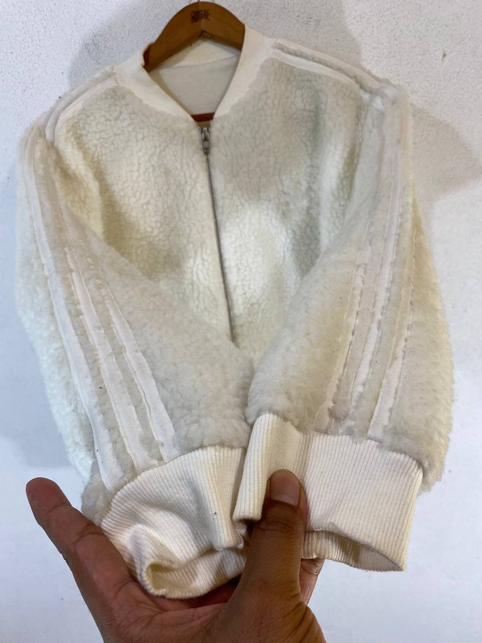 Adidas Adidas Trefoil White sherpa jacket Size US M / EU 48-50 / 2 - 4 Thumbnail