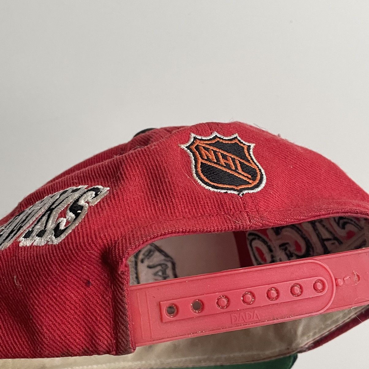 NHL × Vintage Vintage 90s Chicago Blackhawks Embroidered NHL Snapback Hat Size ONE SIZE - 7 Thumbnail