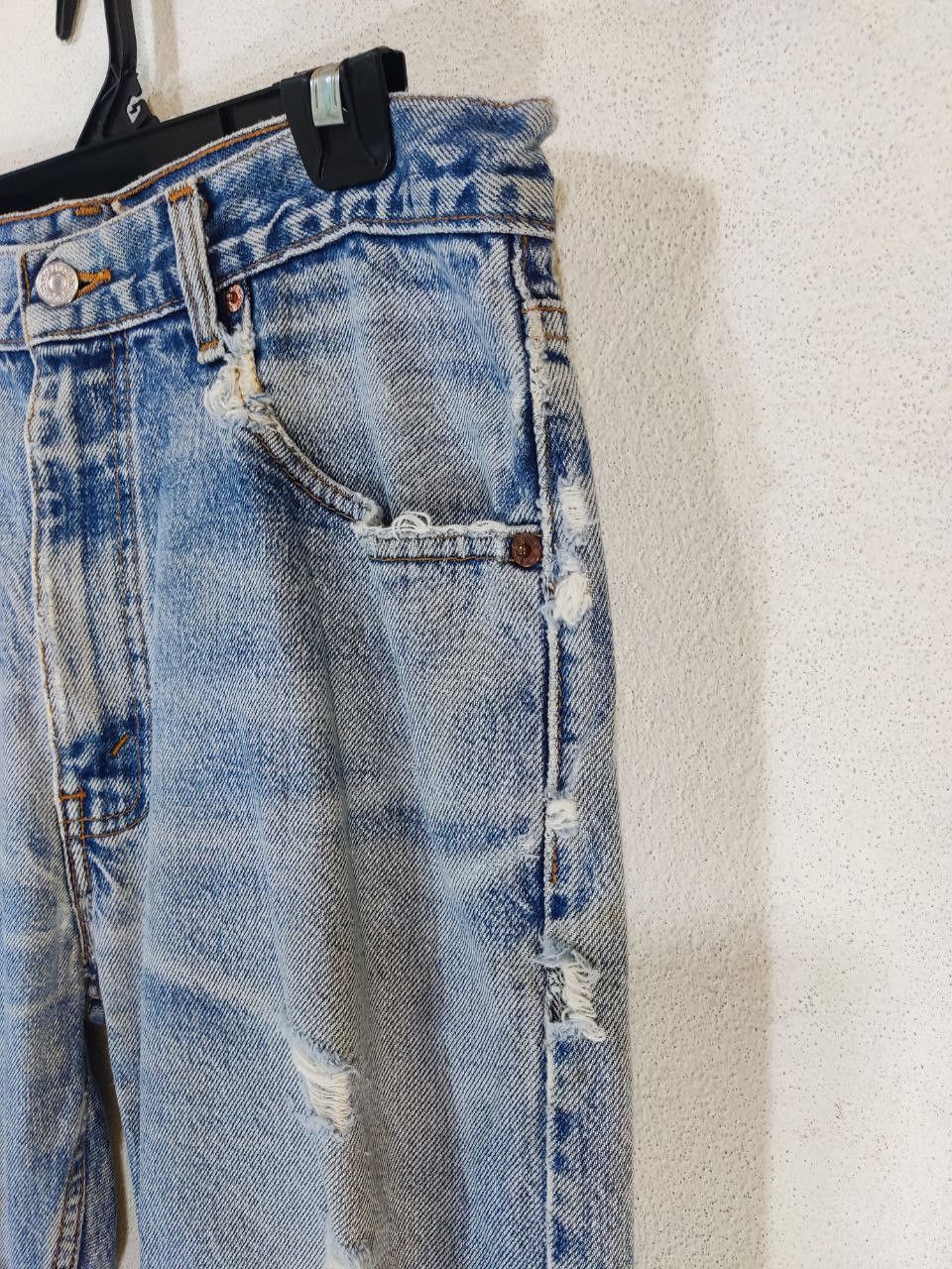 Levi's vintage levis 505 regular fit straight leg distressed denim Size US 34 / EU 50 - 8 Thumbnail