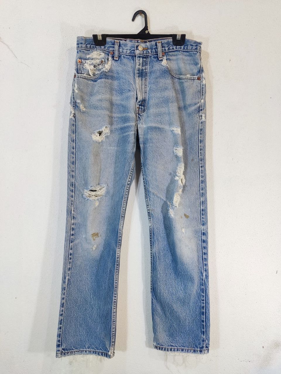 Levi's vintage levis 505 regular fit straight leg distressed denim Size US 34 / EU 50 - 1 Thumbnail