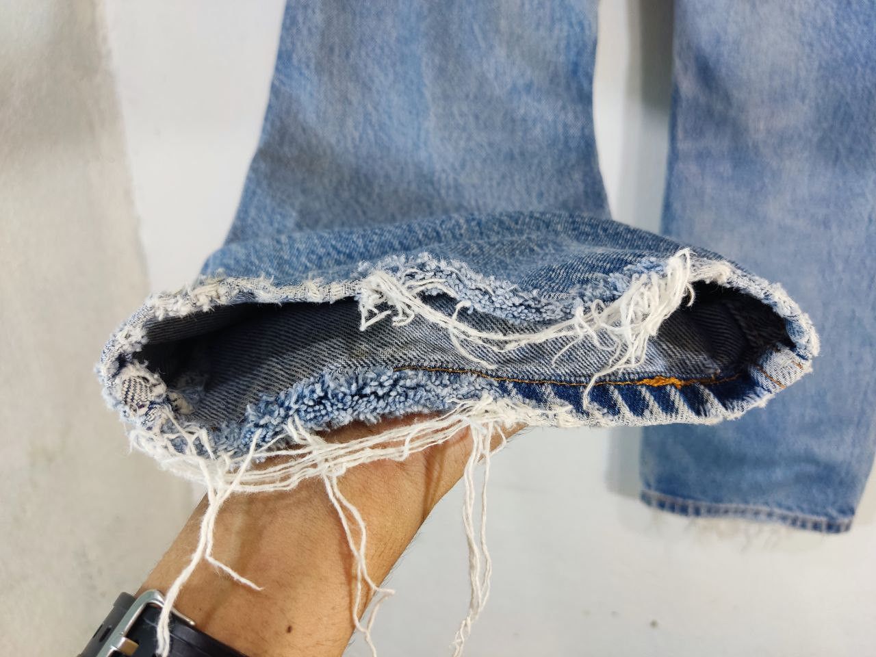 Levi's vintage levis 505 regular fit straight leg distressed denim Size US 34 / EU 50 - 12 Thumbnail