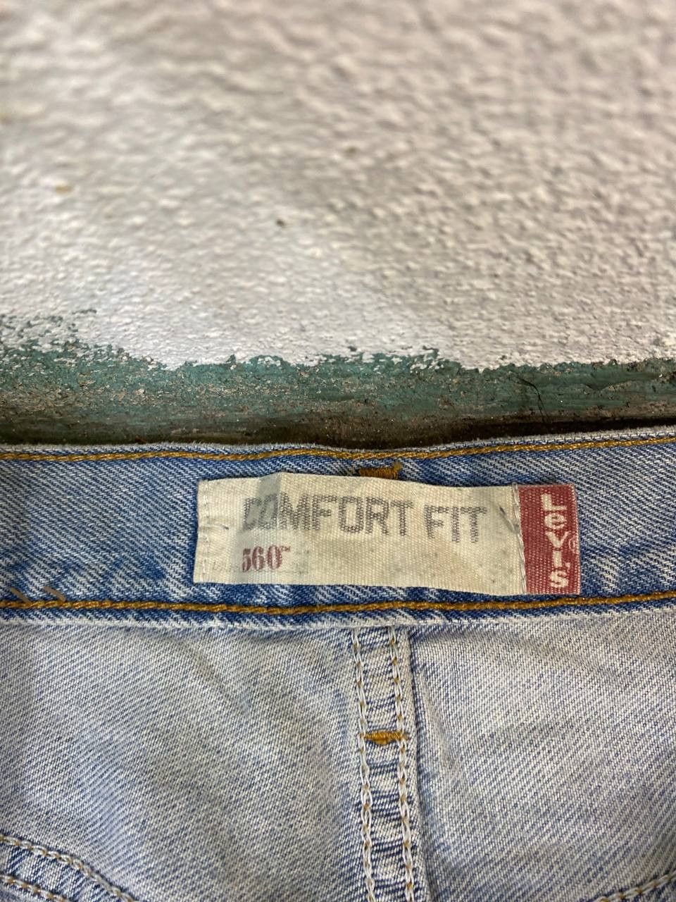 Levi's vintage levis 560 comfort fit lightwash denim Size US 34 / EU 50 - 13 Thumbnail