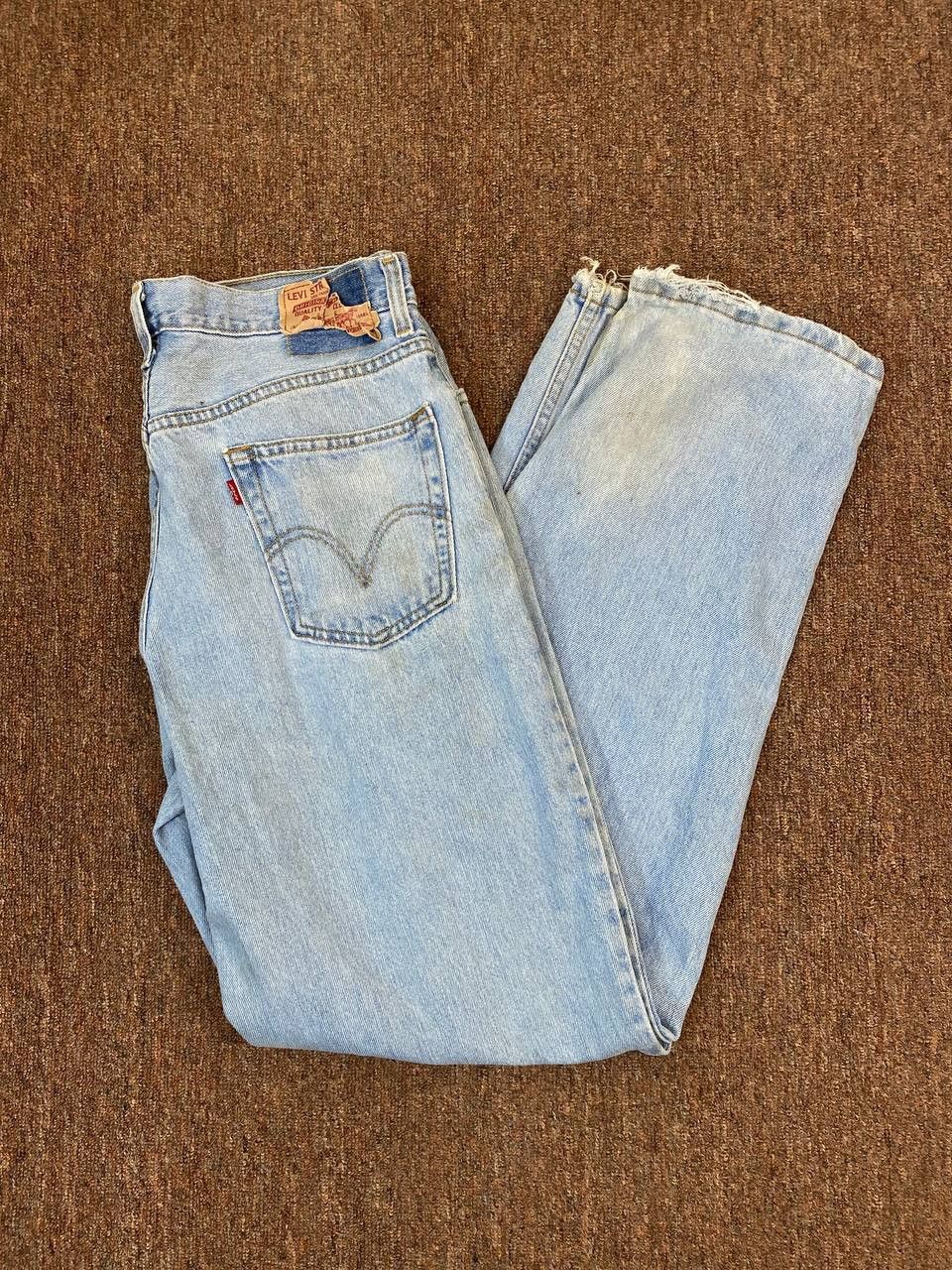 Levi's vintage levis 560 comfort fit lightwash denim Size US 34 / EU 50 - 2 Thumbnail