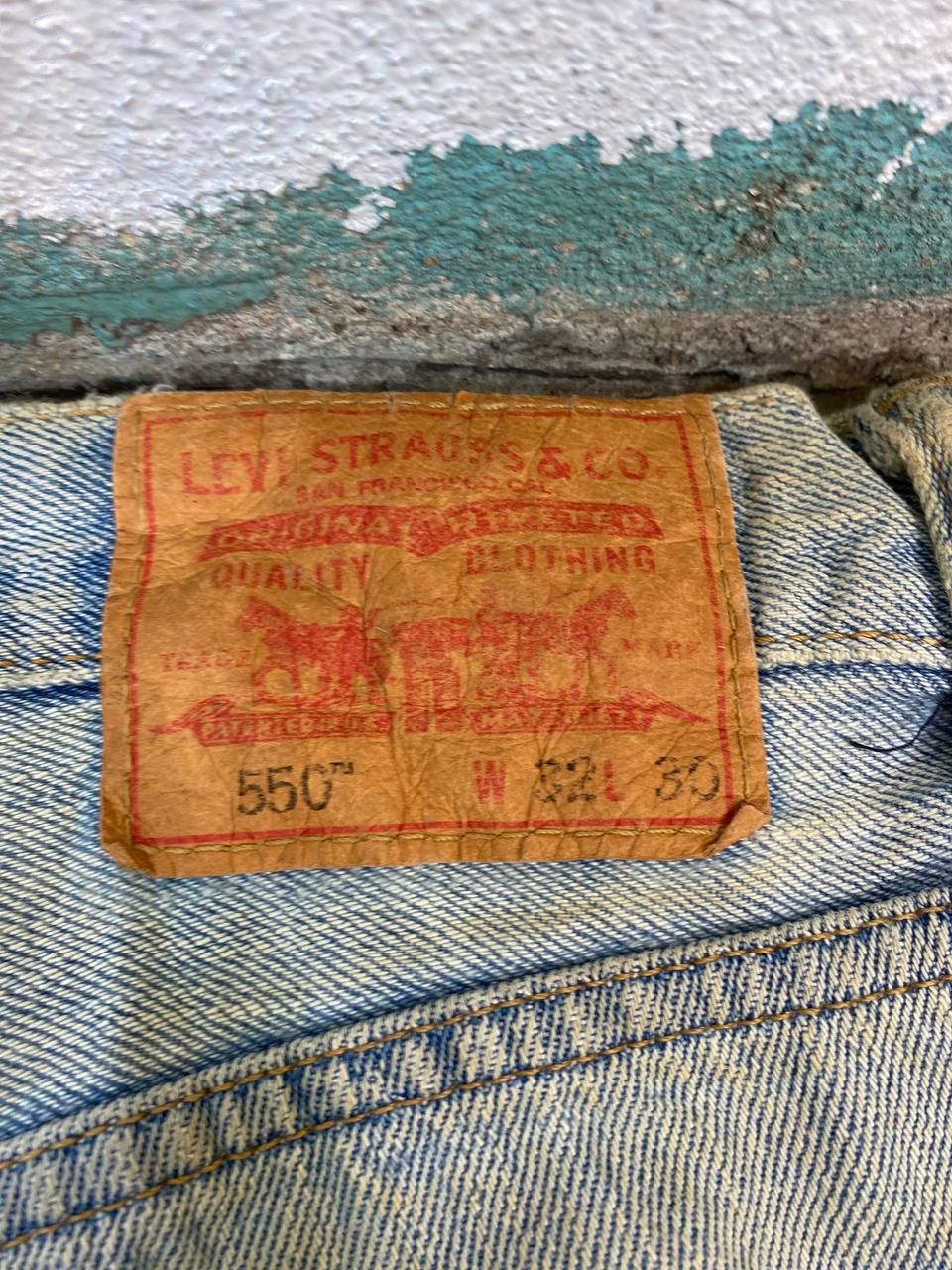 Levi's levis 550 relaxed fit distressed denim Size US 34 / EU 50 - 7 Thumbnail