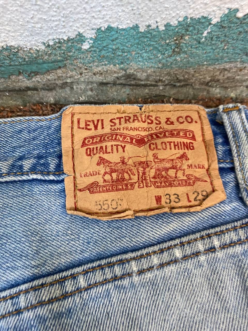 Levi's levis 550 relaxed fit distressed denim Size US 35 - 6 Thumbnail