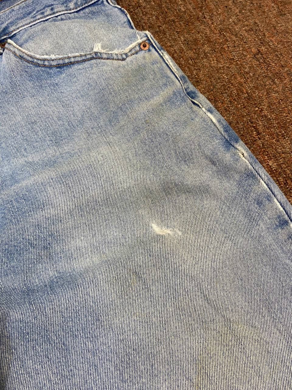 Levi's levis 550 relaxed fit distressed denim Size US 35 - 11 Thumbnail