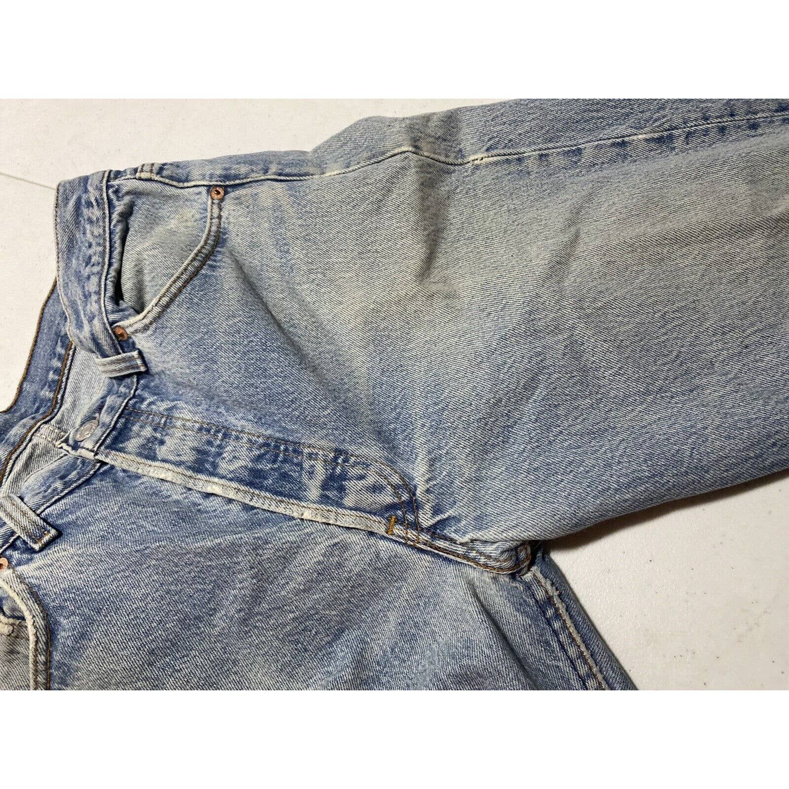 Levi's Vintage Levi's 501xx Button Fly Jeans Actual Size 32x32 N1 Size US 32 / EU 48 - 2 Preview
