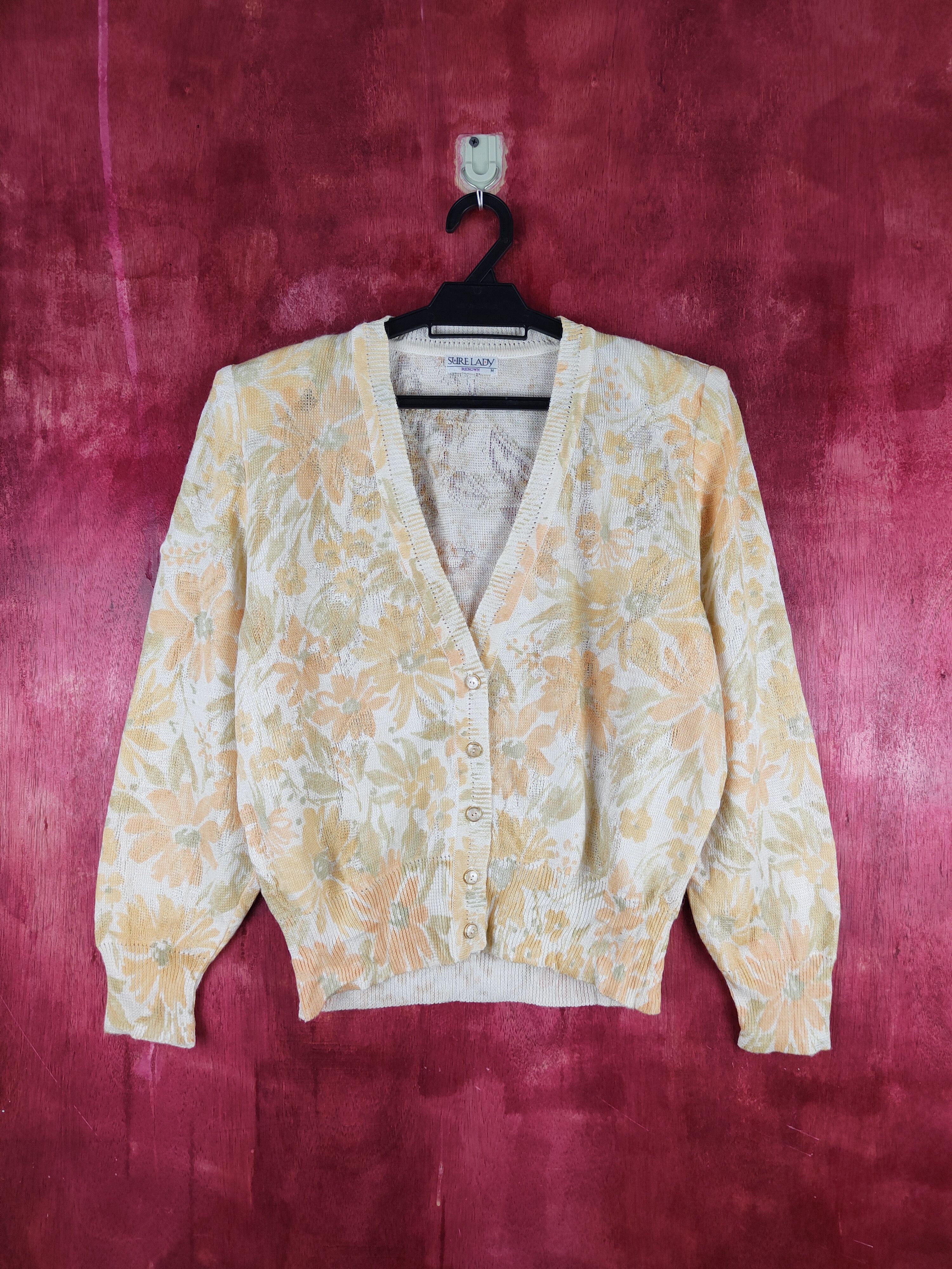 Vintage Sure Lady-Renown flower Yellow Knitwear Cardigan #S860 Size M / US 6-8 / IT 42-44 - 1 Thumbnail