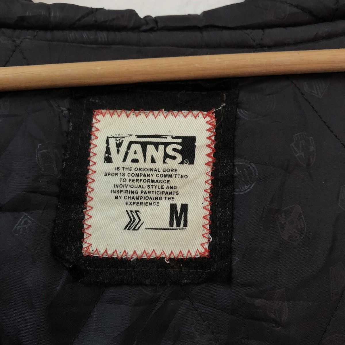 Japanese Brand VINTAGE ZIPPER JACKET VANS SKATE JACKET STREETWEAR DESIGN Size US M / EU 48-50 / 2 - 8 Thumbnail