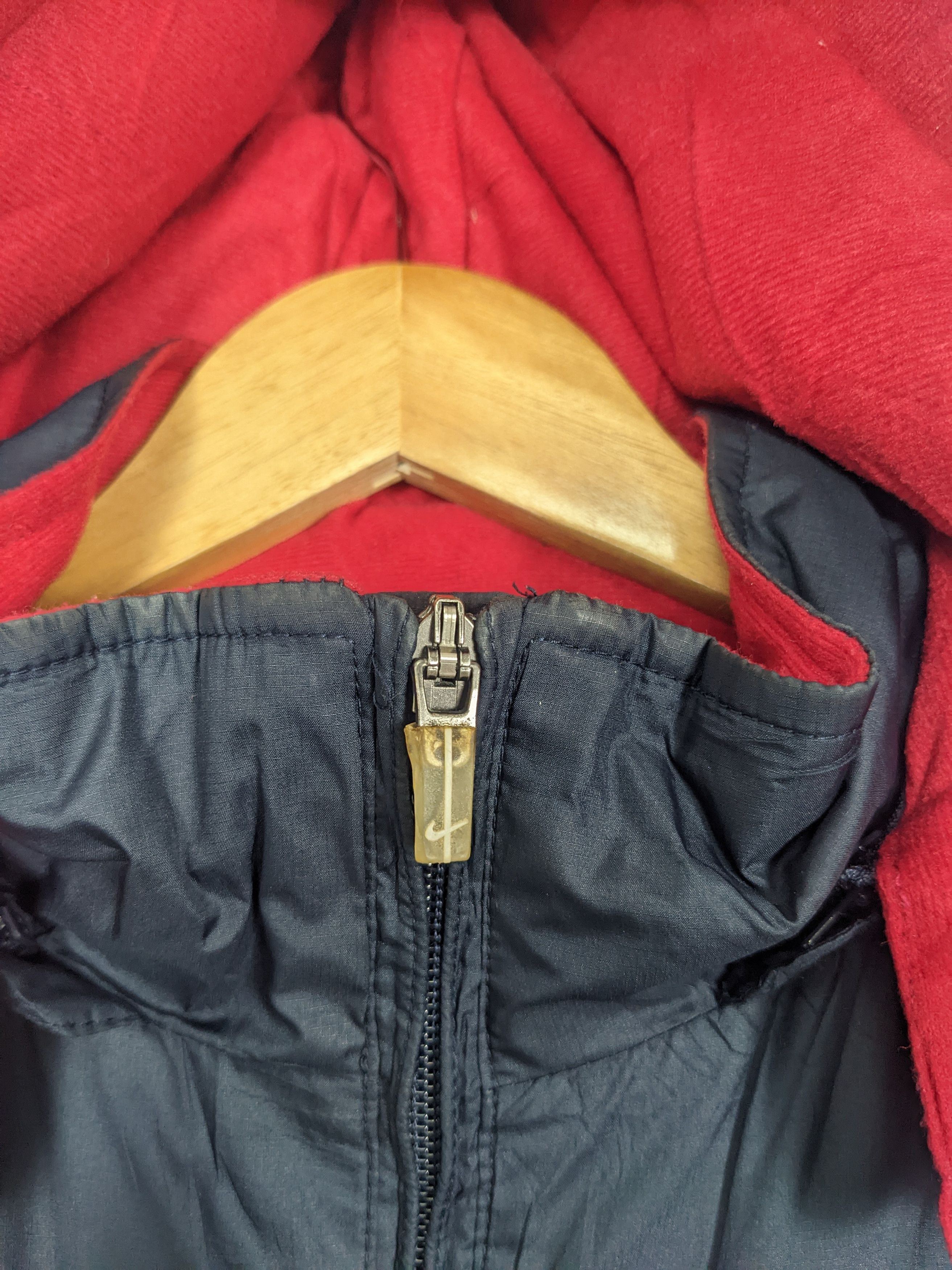 Nike Vintage Nike Zip UP Hoodie Long Jacket Windbreaker J0221 Size US M / EU 48-50 / 2 - 6 Thumbnail