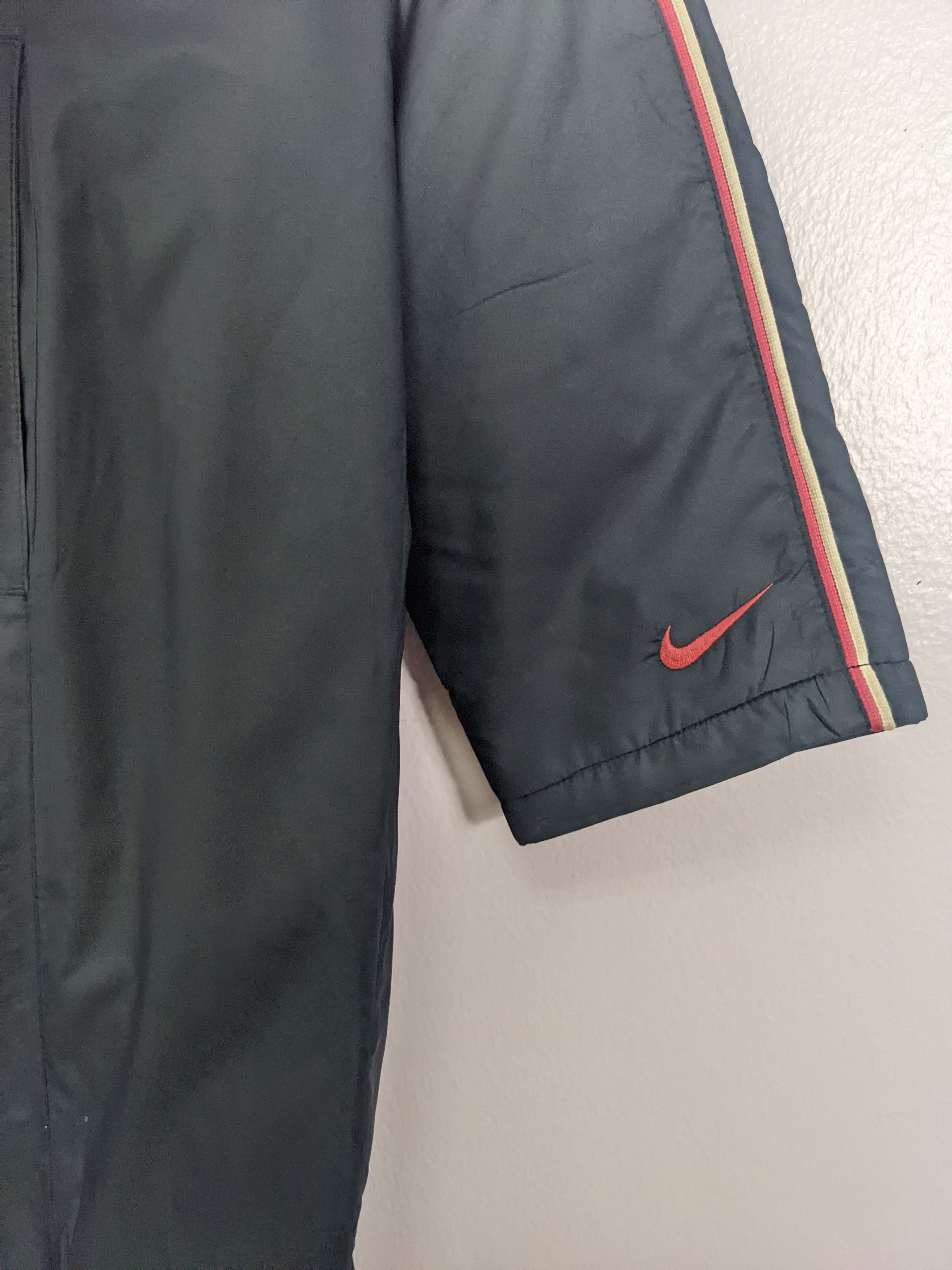 Nike Vintage Nike Zip UP Hoodie Long Jacket Windbreaker J0221 Size US M / EU 48-50 / 2 - 3 Thumbnail