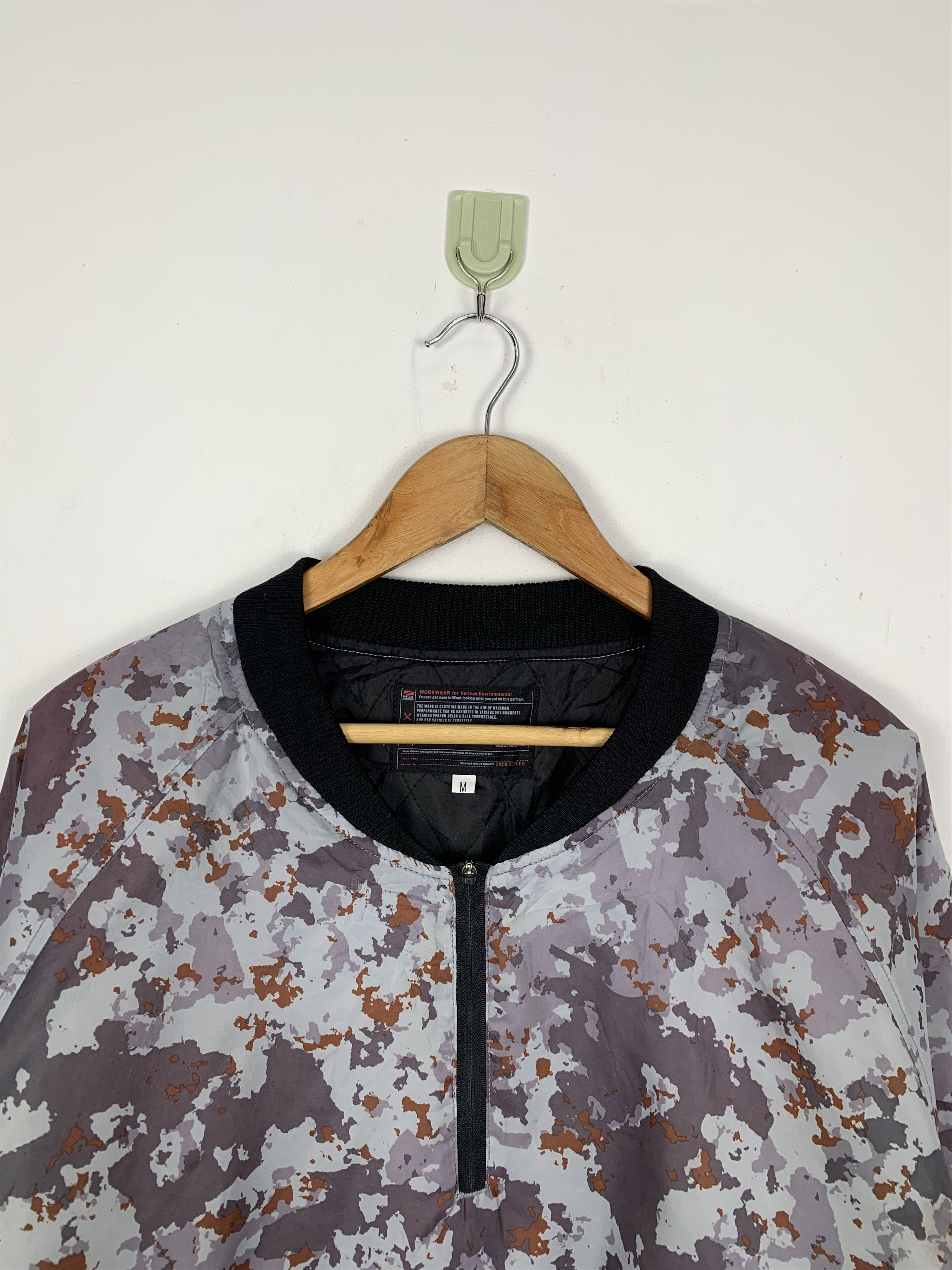 Japanese Brand Vintage Japanese Brand Camouflage Quilted Lining Windbreaker Size US M / EU 48-50 / 2 - 2 Thumbnail