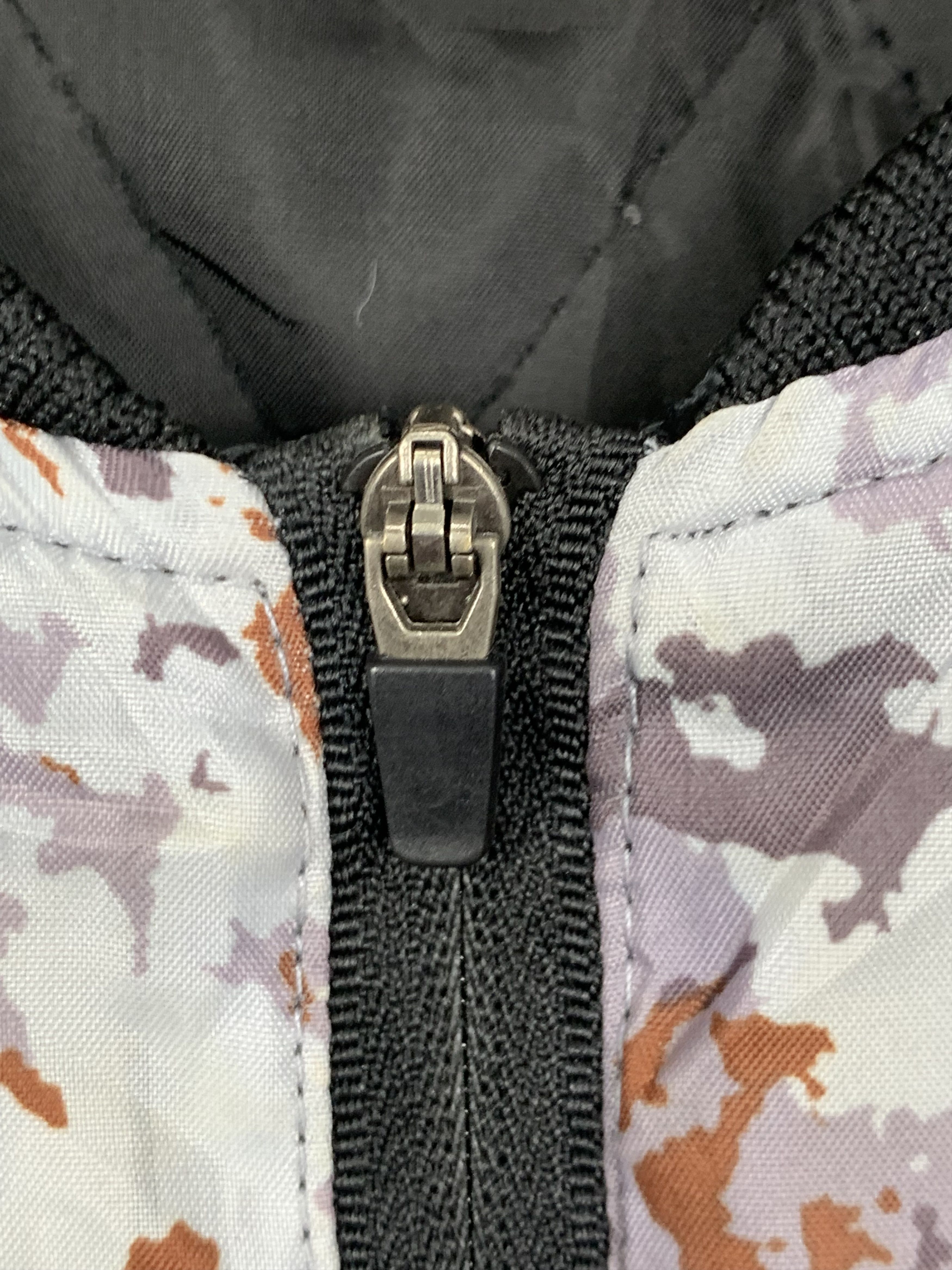 Japanese Brand Vintage Japanese Brand Camouflage Quilted Lining Windbreaker Size US M / EU 48-50 / 2 - 6 Thumbnail