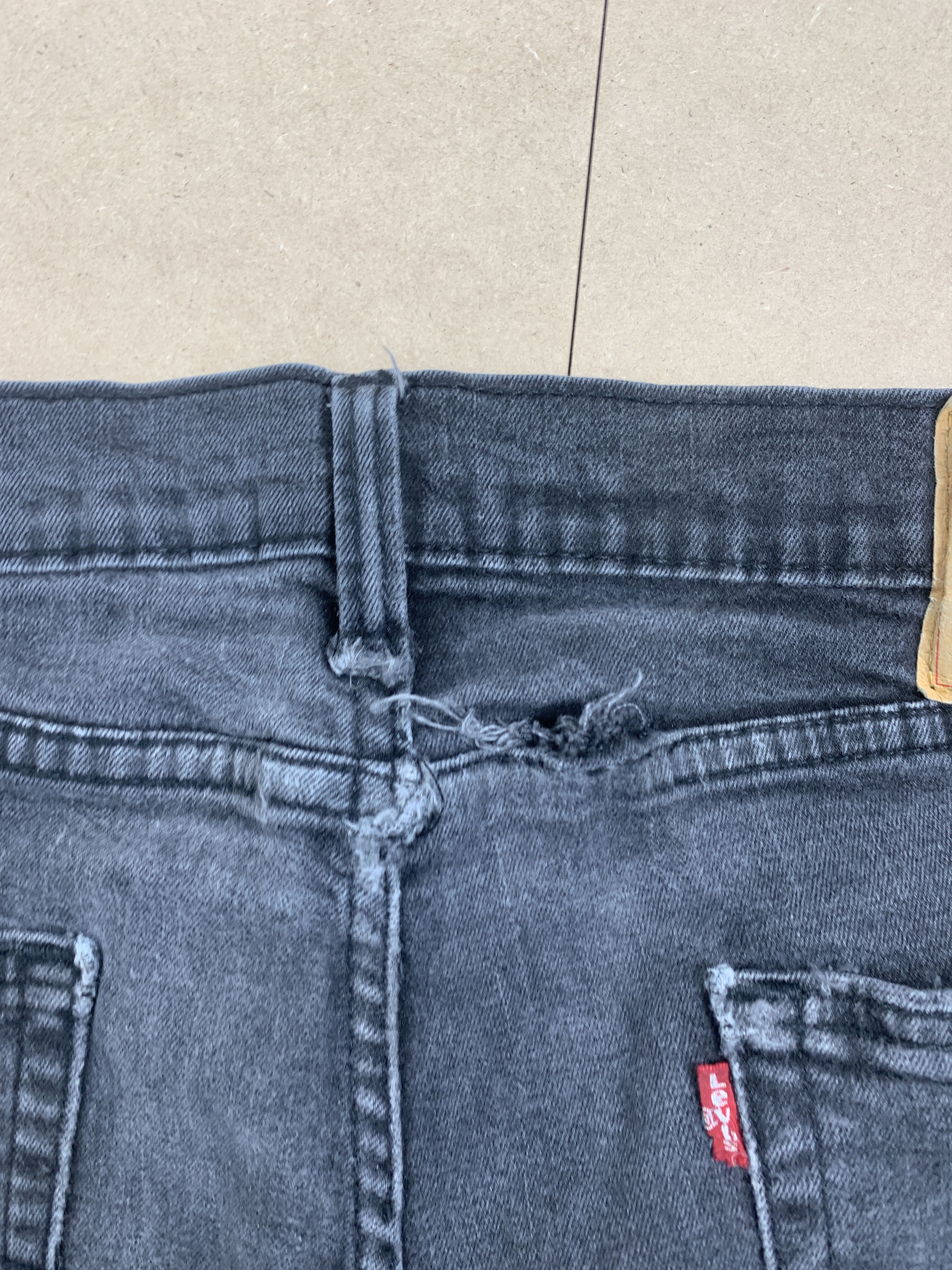 Levi's × Vintage Vintage LEVI'S 514 Faded Black Straight Cut Jeans Size US 30 / EU 46 - 7 Thumbnail