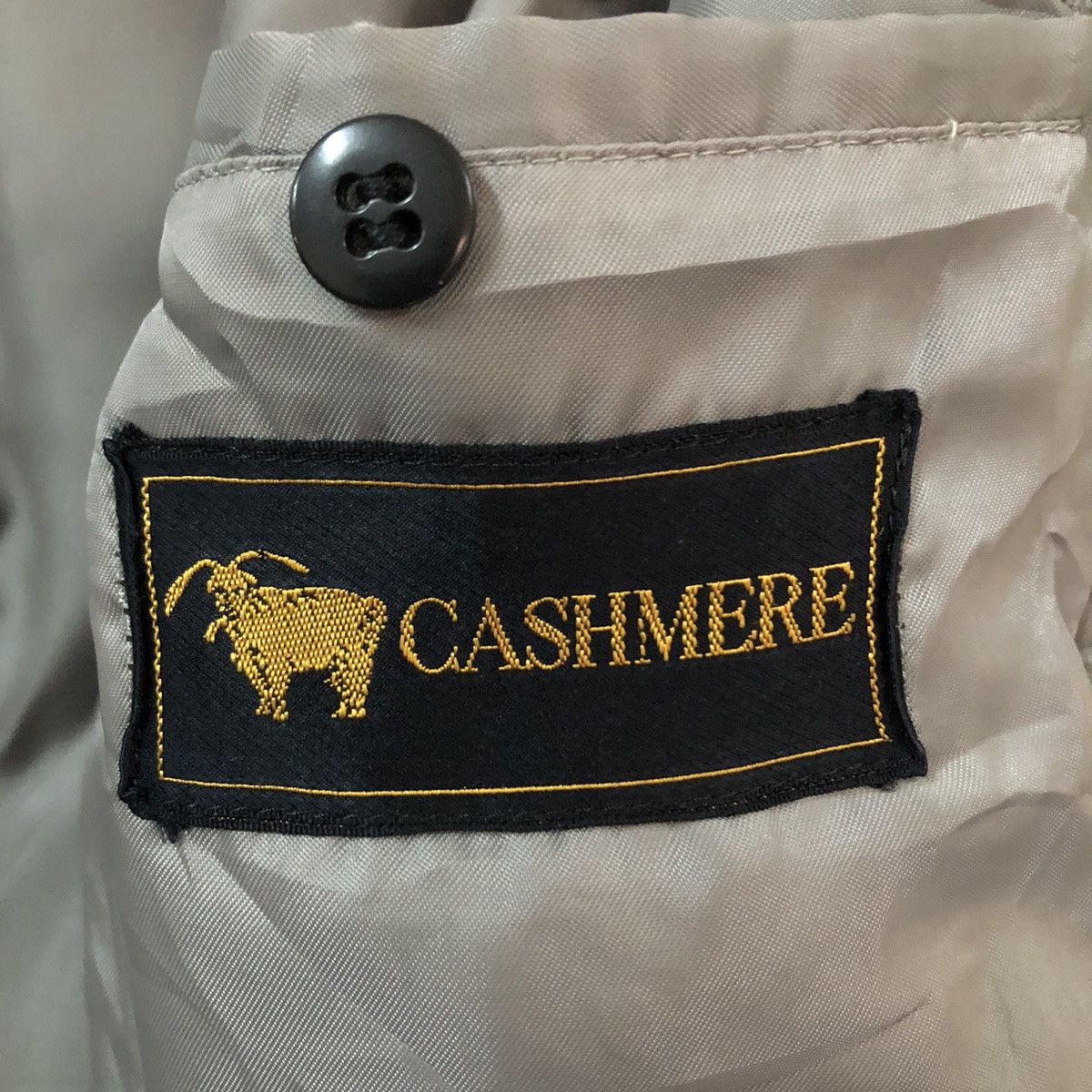Japanese Brand VINTAGE BOMBER JACKET LEATHER PARTS ANGELO UOMO JAPAN MADE Size US M / EU 48-50 / 2 - 12 Thumbnail