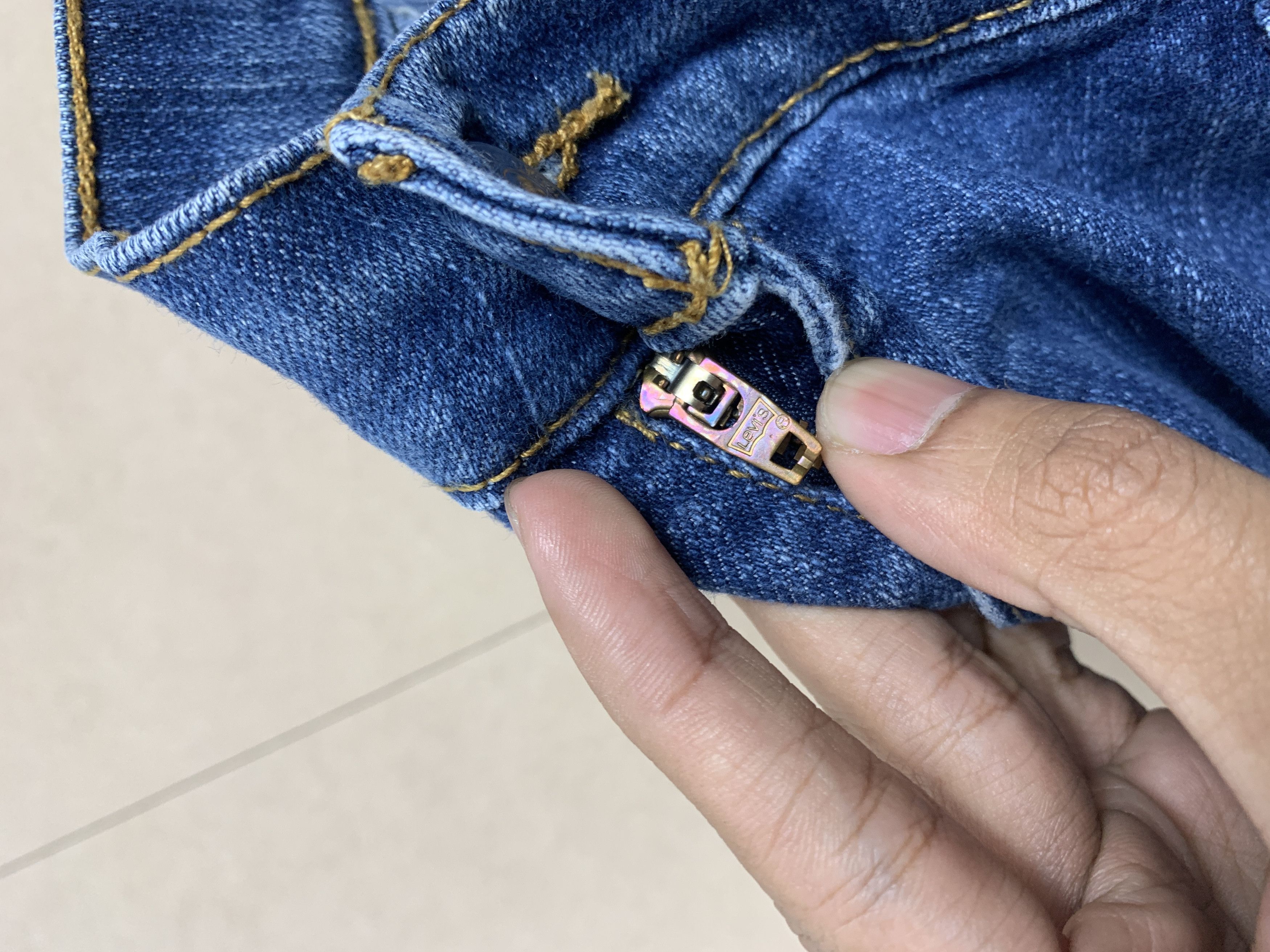 Levi's Vintage Levis 512 Skinny Stretch Faded Blue Jeans Size US 34 / EU 50 - 16 Thumbnail