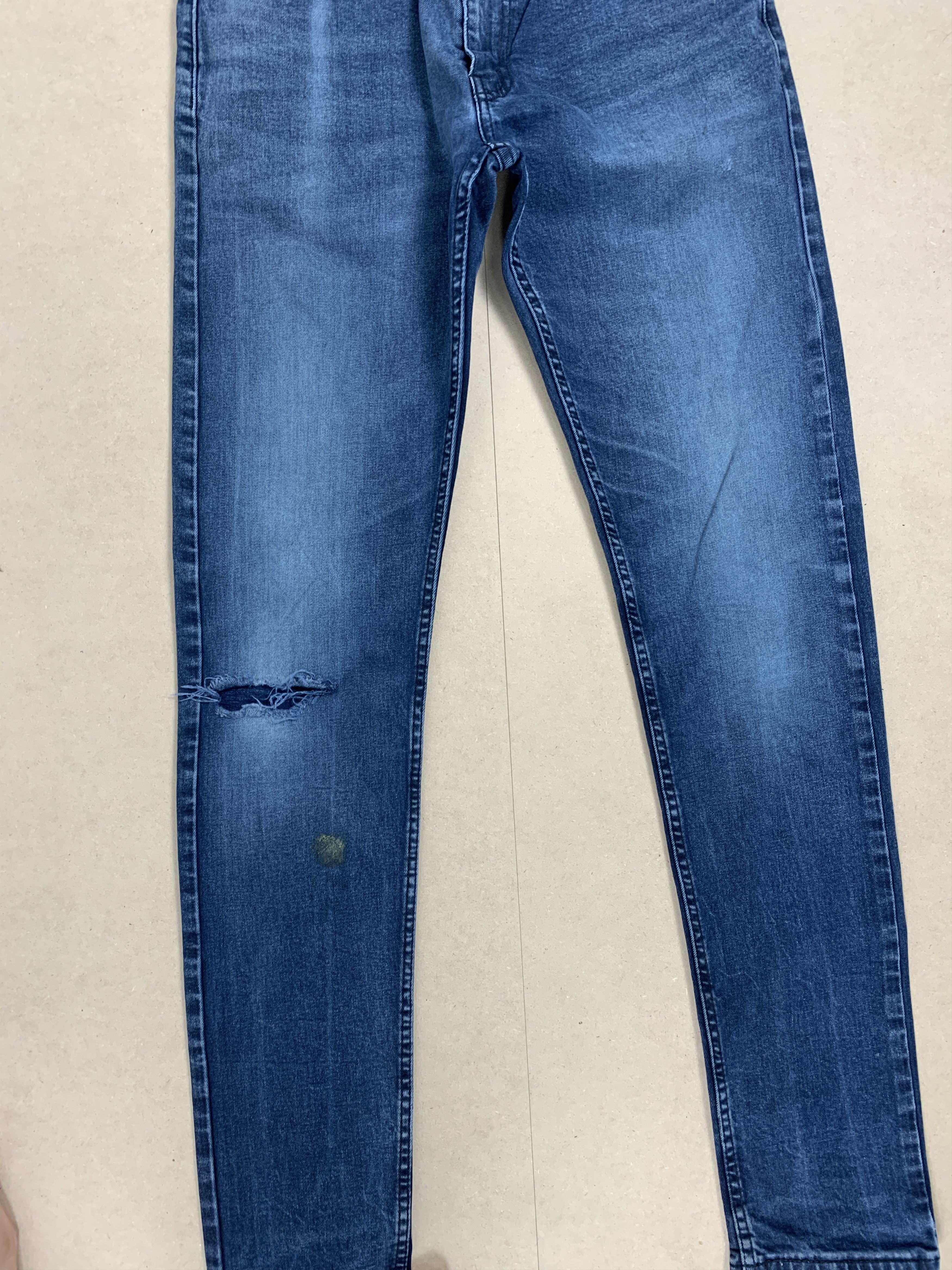 Levi's Vintage Levi's 512 Slim Taper Distressed Mid Wash jeans Size US 28 / EU 44 - 4 Thumbnail