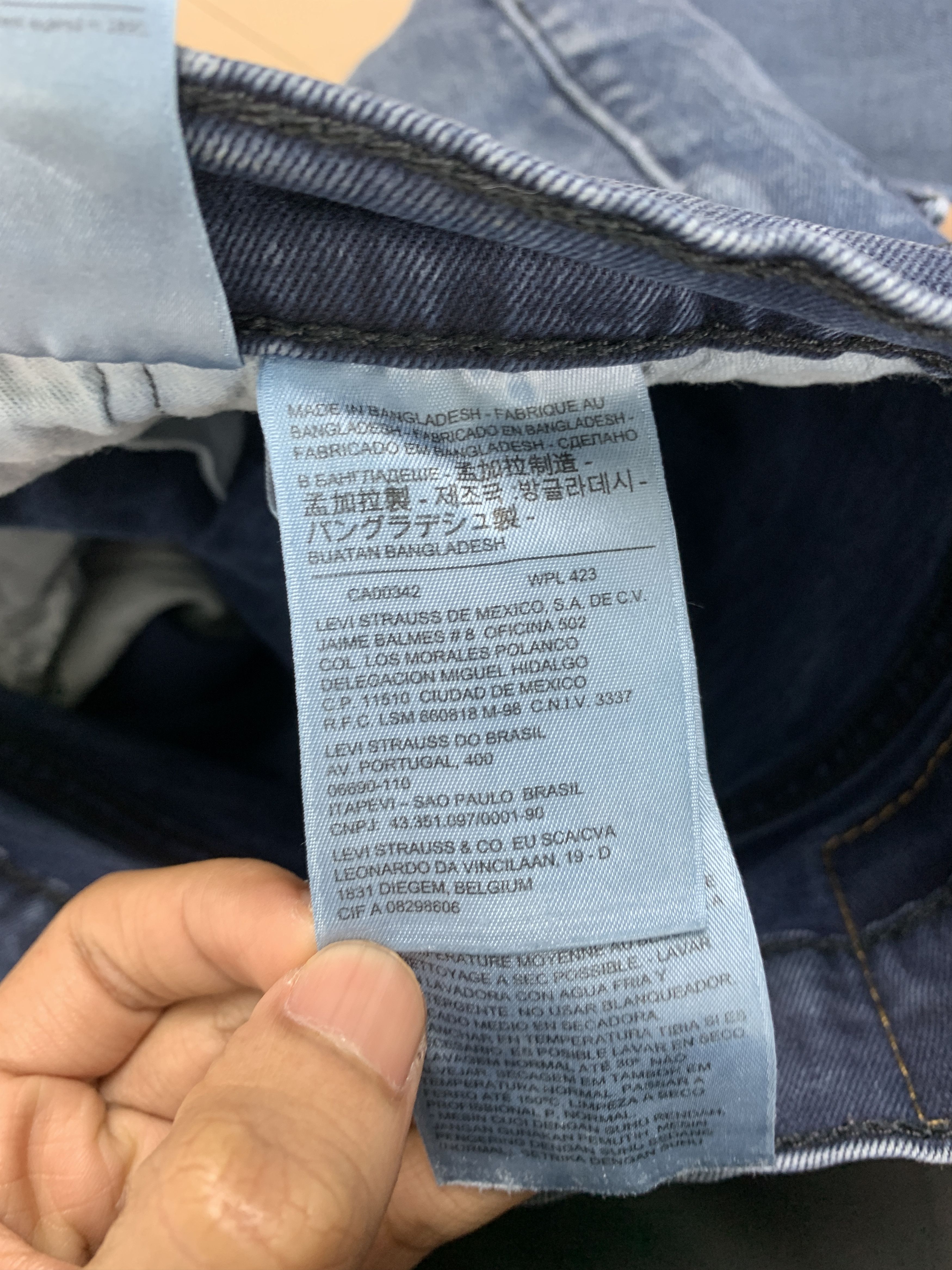 Levi's Vintage Levi's 512 Slim Taper Distressed Mid Wash jeans Size US 28 / EU 44 - 16 Thumbnail
