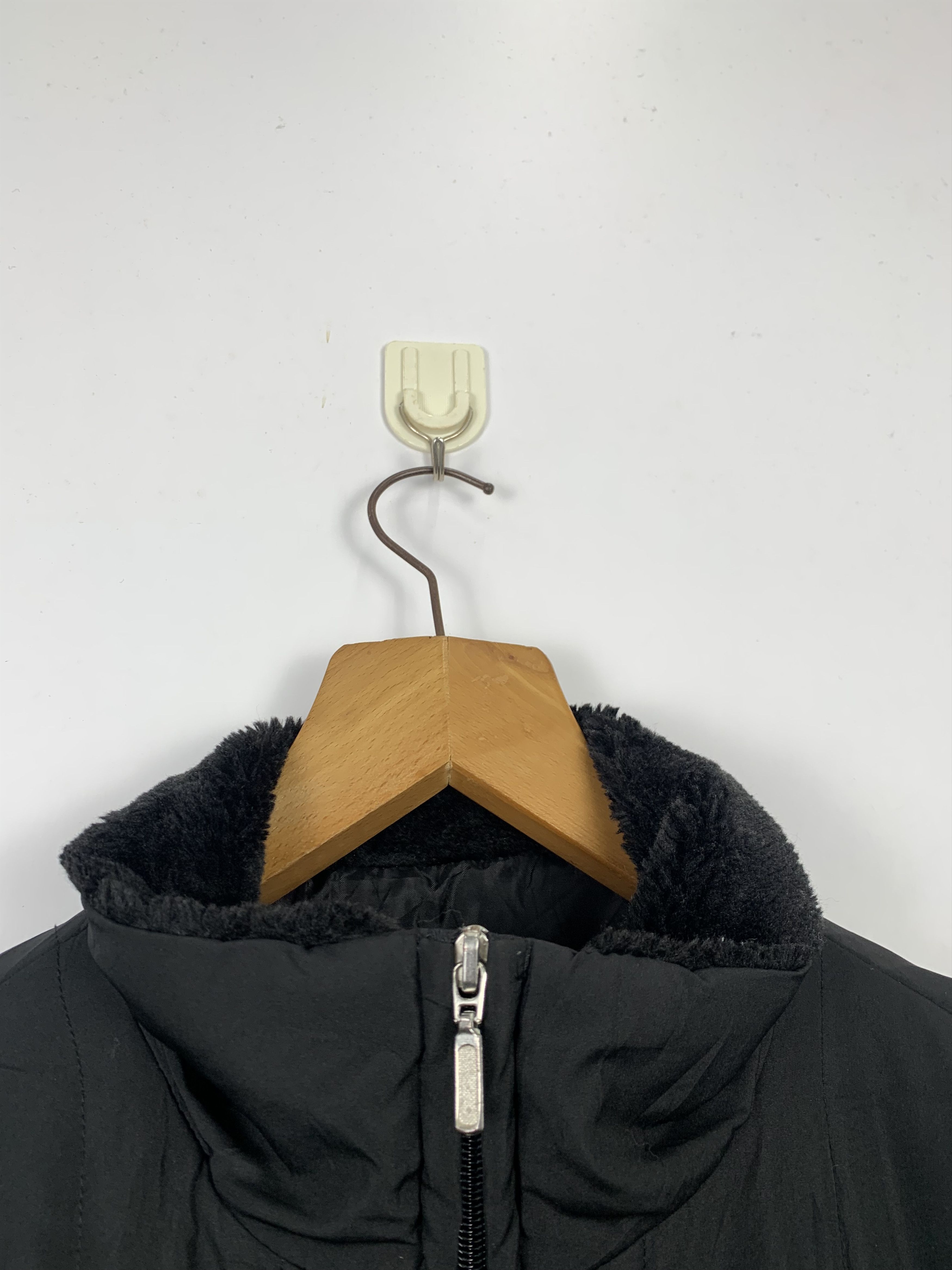 Vintage Vintage Rudolph Valentino Sherpa Collar Puffer Jacket J0541 Size S / US 4 / IT 40 - 5 Thumbnail