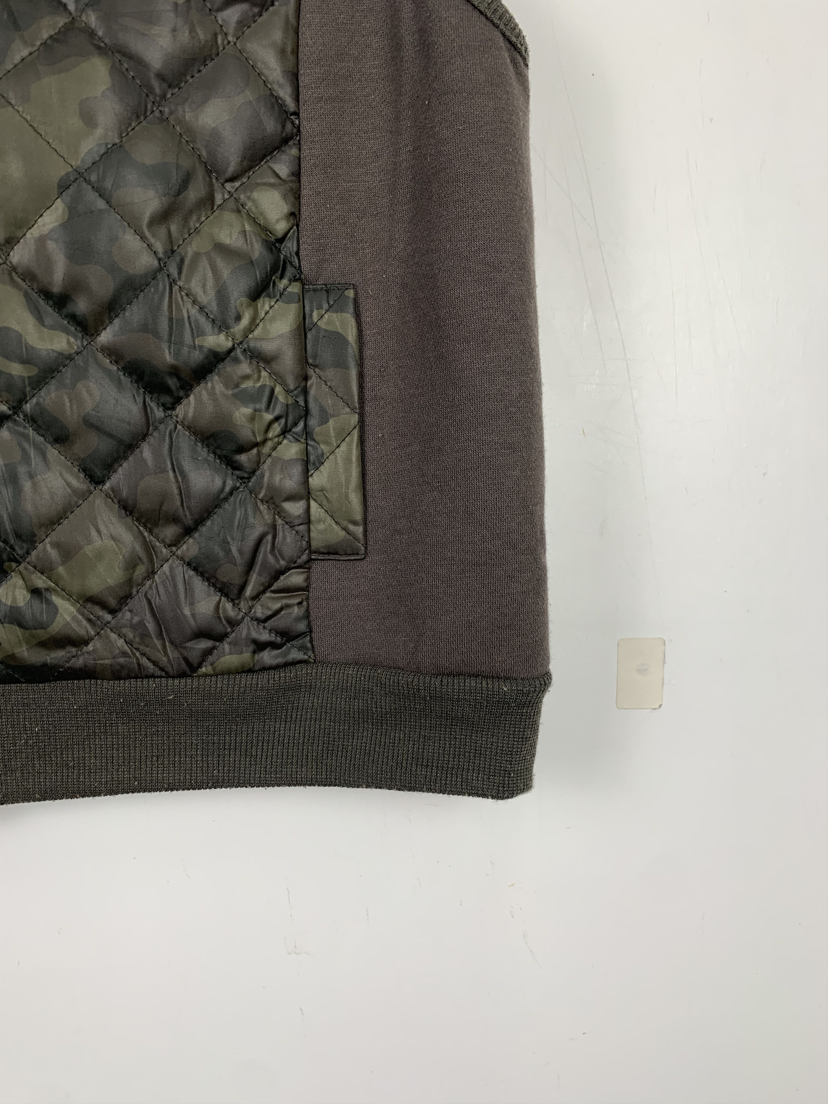 Japanese Brand Vintage Meture Krein Quilted Camo Sherpa Collar Vests Size US S / EU 44-46 / 1 - 3 Thumbnail