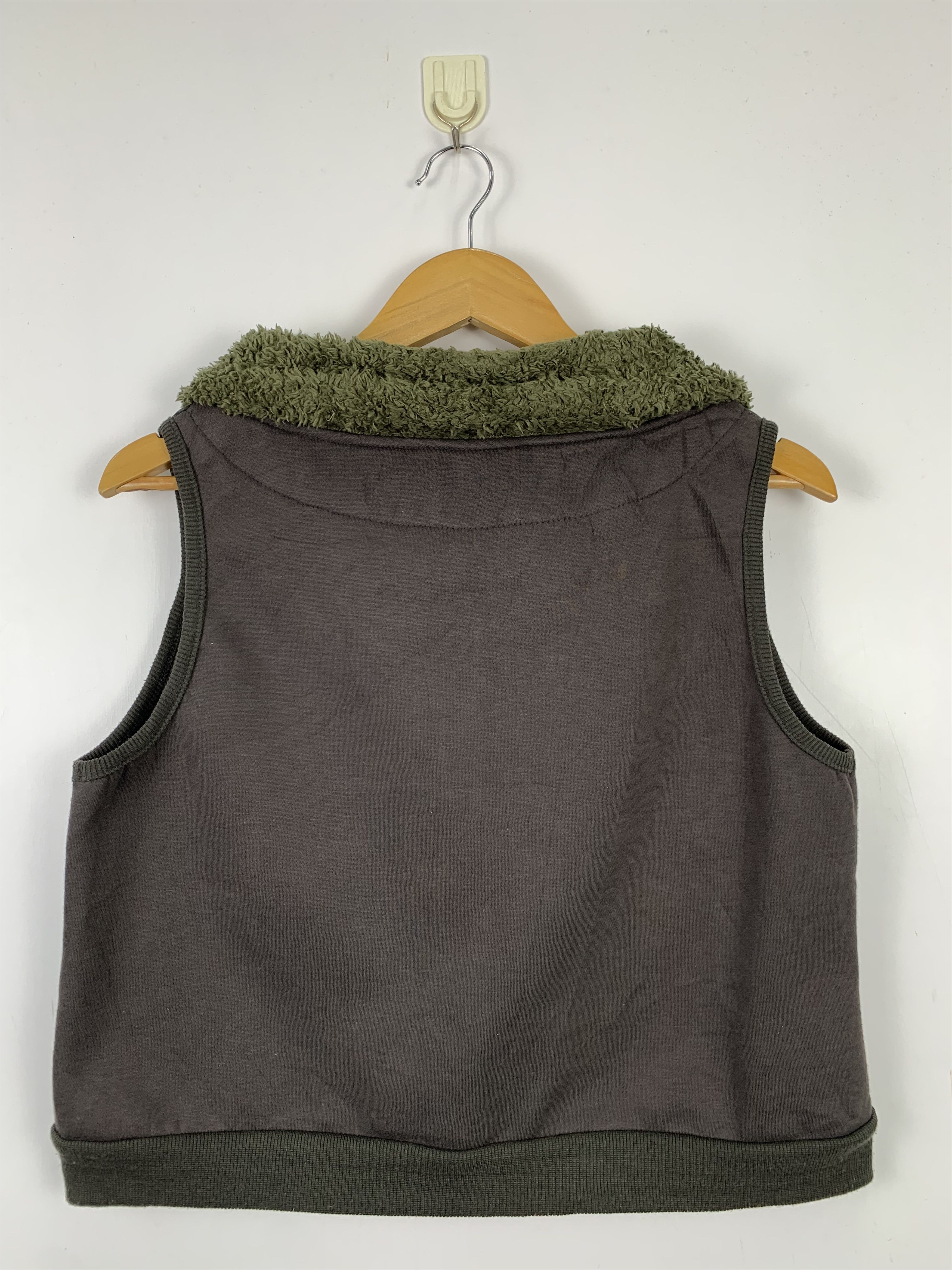 Japanese Brand Vintage Meture Krein Quilted Camo Sherpa Collar Vests Size US S / EU 44-46 / 1 - 6 Thumbnail