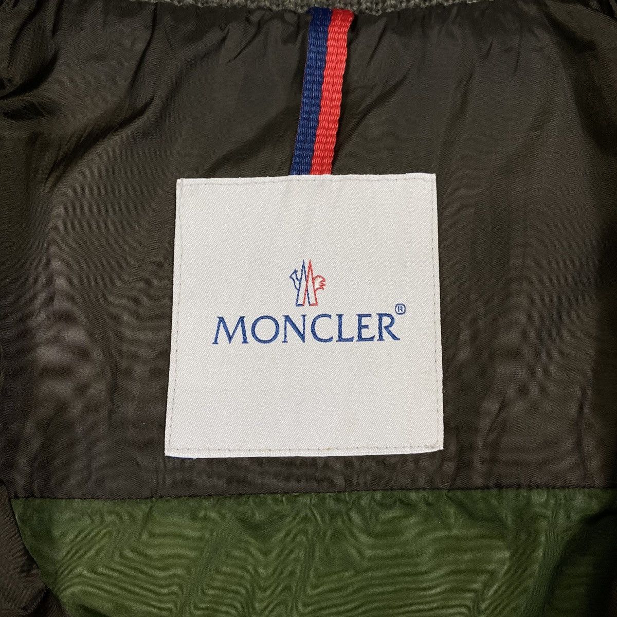 Moncler MONCLER DARLAN Double Pocket Buckle Belt Zipper Light Jacket Size US XS / EU 42 / 0 - 7 Thumbnail