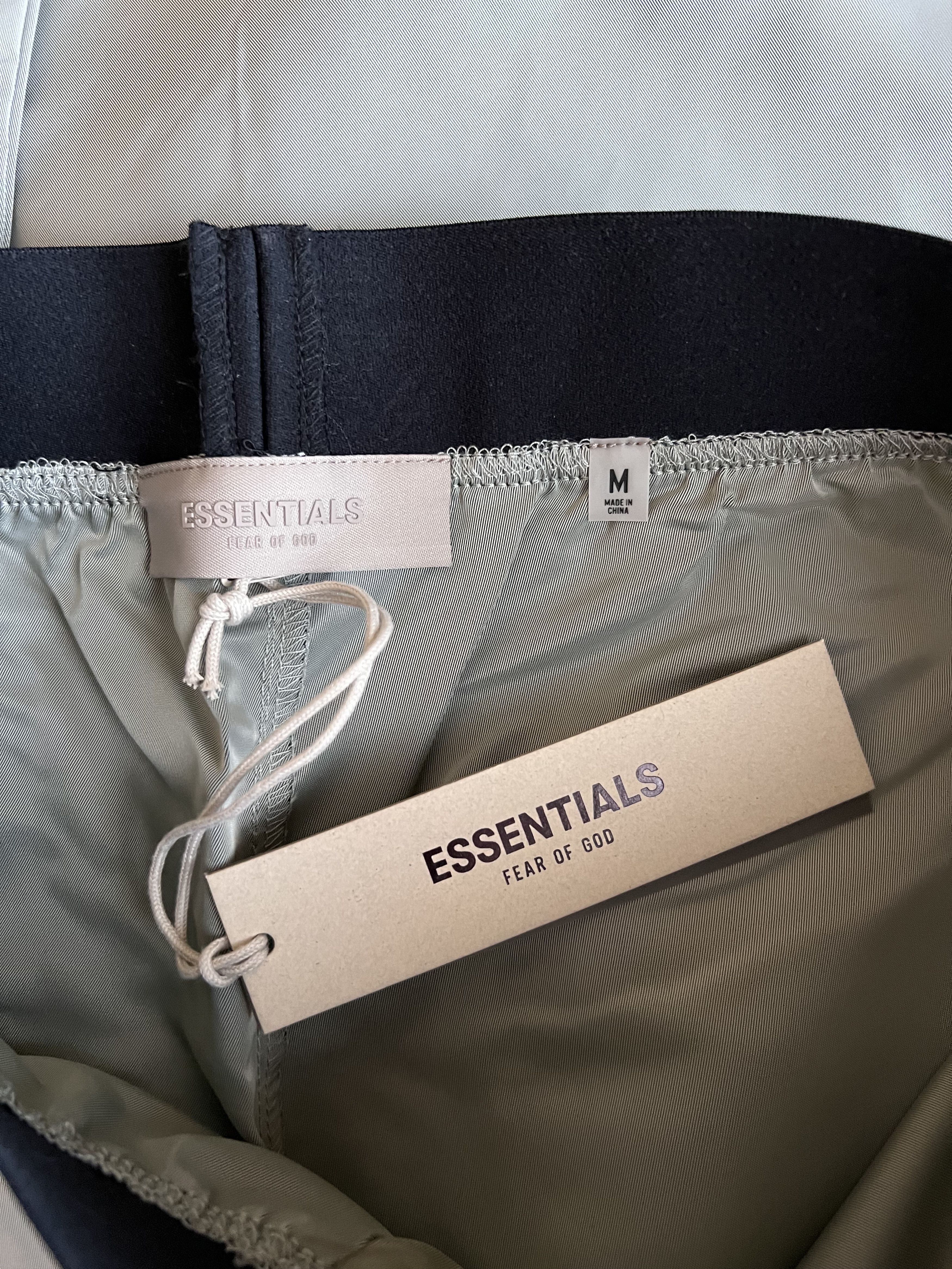Essentials × Fear of God Fear of God Essentials Relaxed Trousers in Seafoam Size US 32 / EU 48 - 6 Thumbnail