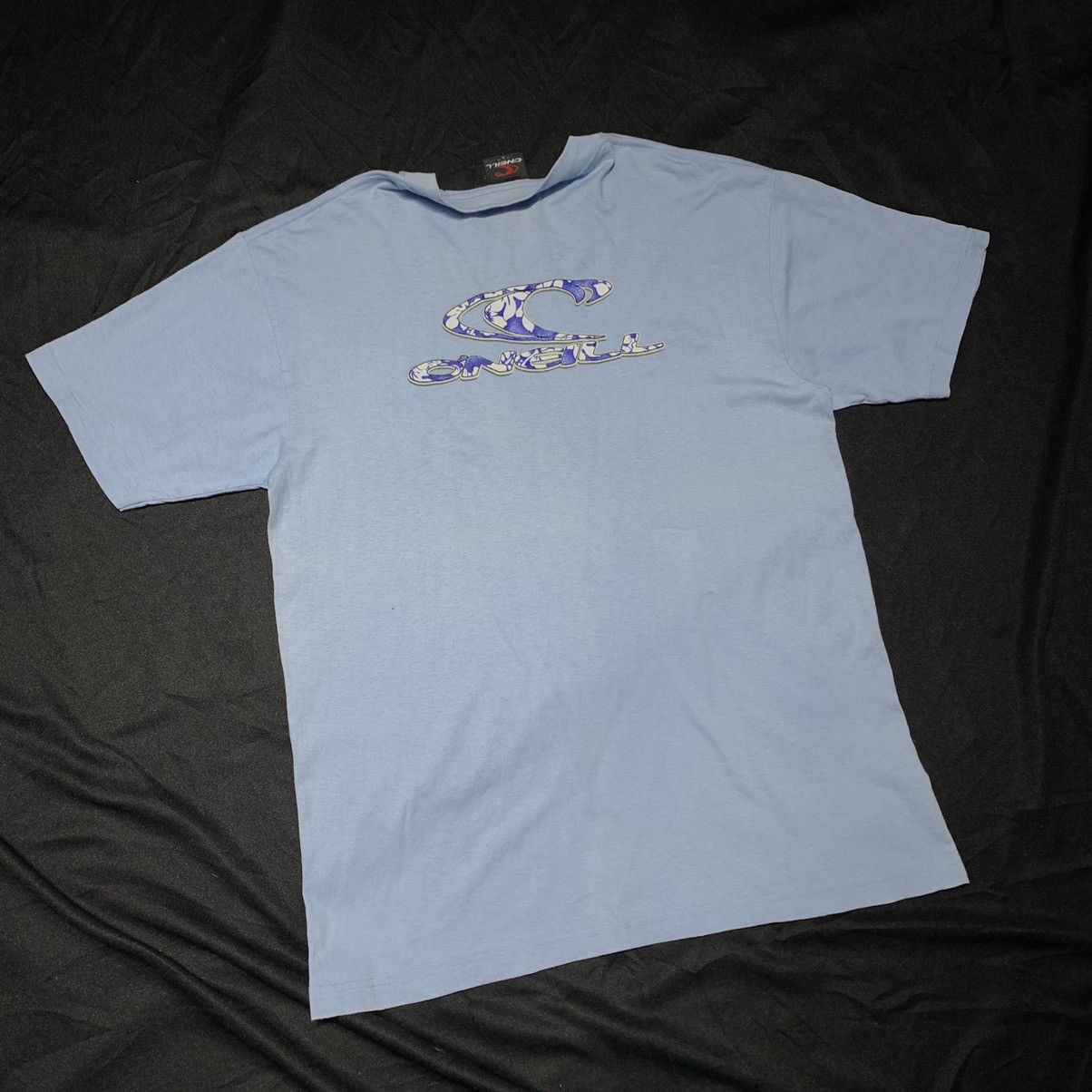 O'Neill Thrashed Faded Vintage 90s Oneill Surfing Tshirt Size US L / EU 52-54 / 3 - 6 Thumbnail