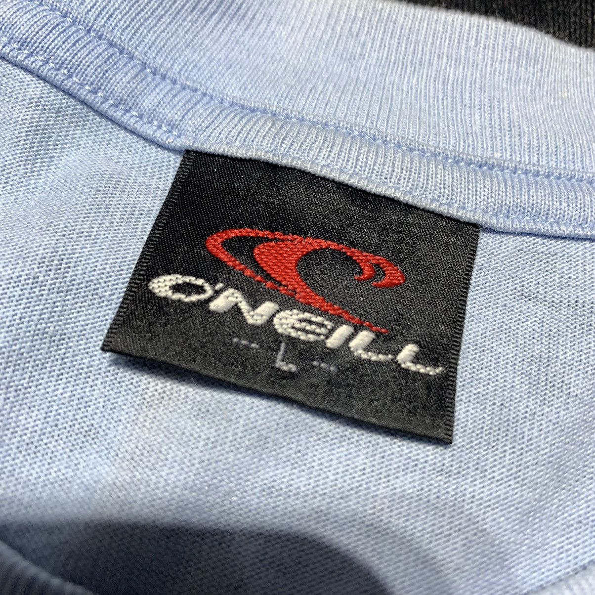 O'Neill Thrashed Faded Vintage 90s Oneill Surfing Tshirt Size US L / EU 52-54 / 3 - 4 Thumbnail
