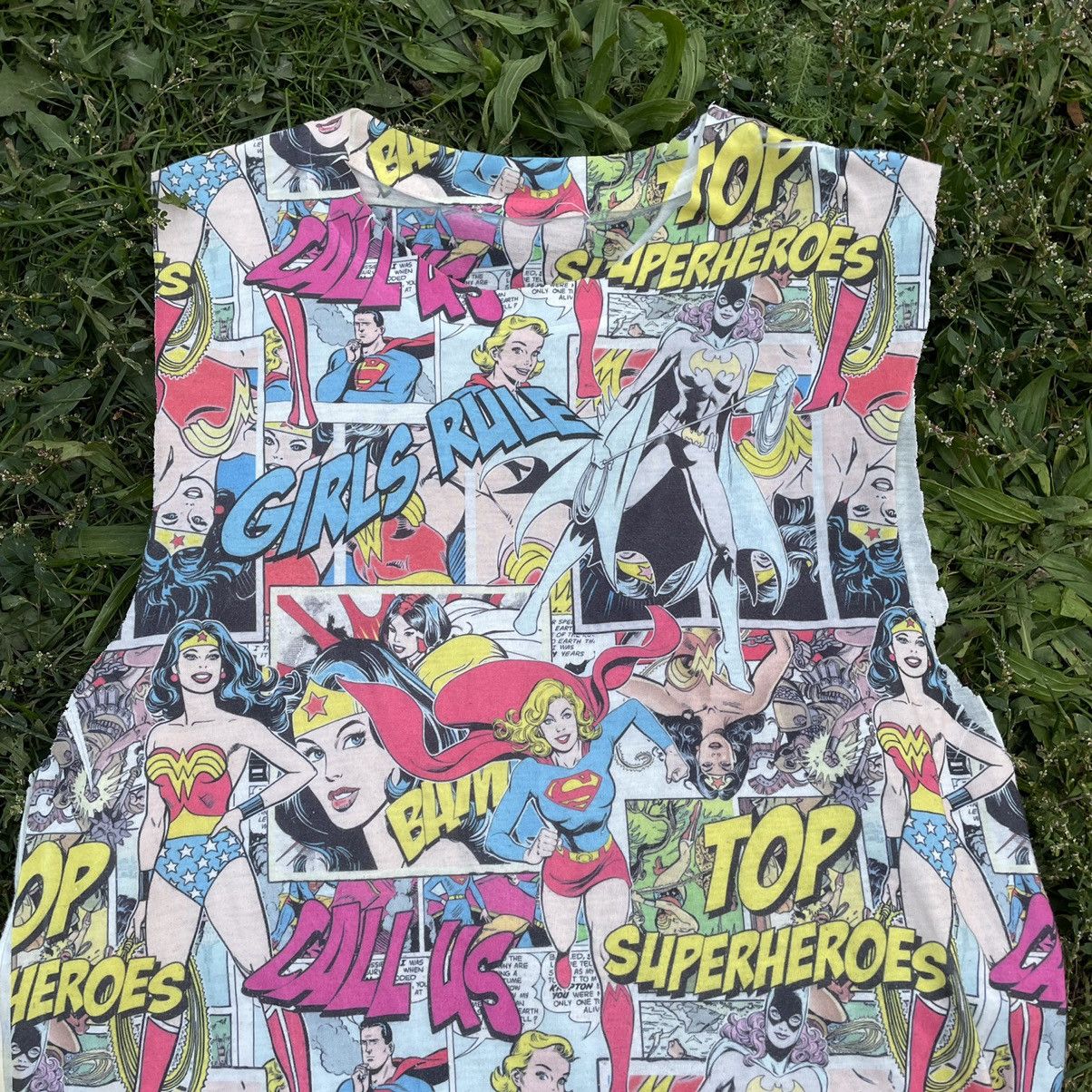 Vintage Vintage Y2K All Over Print Graphic Tee Superhero Skate S Size US S / EU 44-46 / 1 - 4 Thumbnail